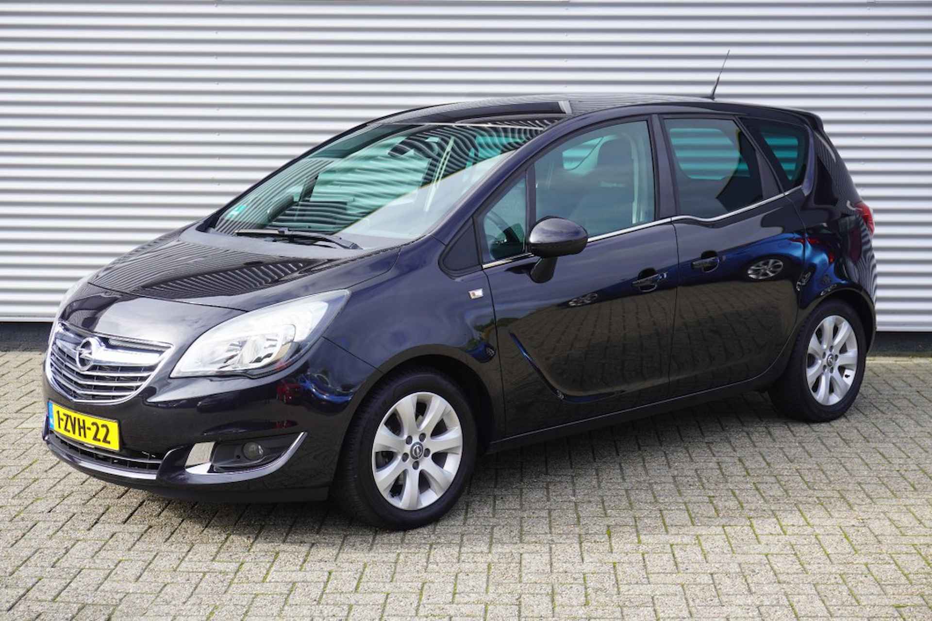 OPEL Meriva 1.4 Turbo Innovation / Navi / ECC / PDC achter / Trekhaak - 3/25