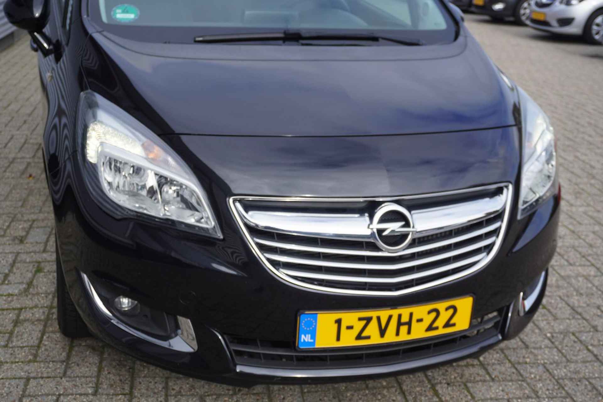 OPEL Meriva 1.4 Turbo Innovation / Navi / ECC / PDC achter / Trekhaak - 7/25