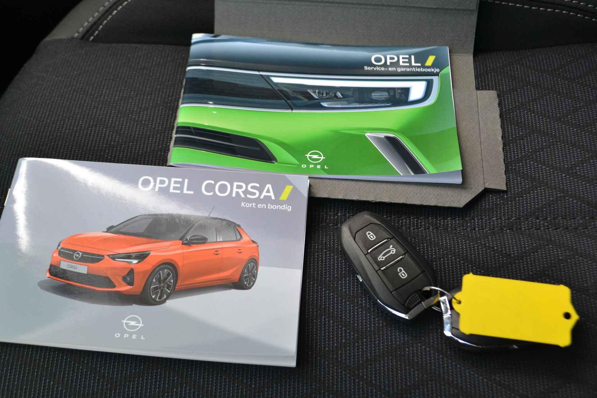 Opel CORSA-E Level 3 50 kWh/Navigatie/LM Velgen/Camera achter In staat van nieuw + € 11.197 onder de nieuwprijs met 1.295 km - 32/32