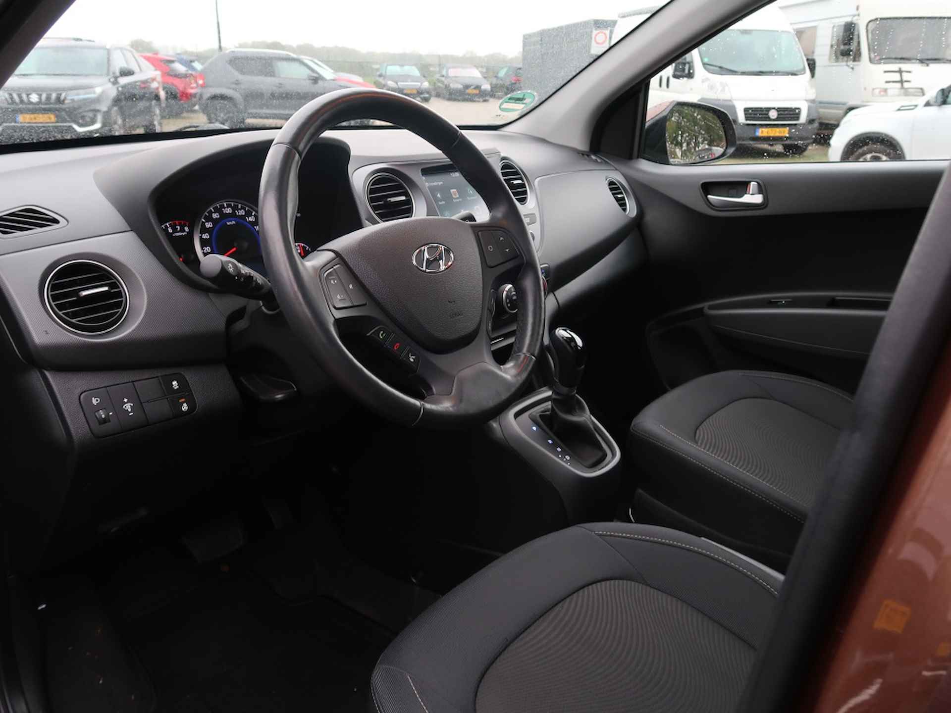 Hyundai I10 1.2 Style automaat / open dak / Stuurverwarming / - 20/32