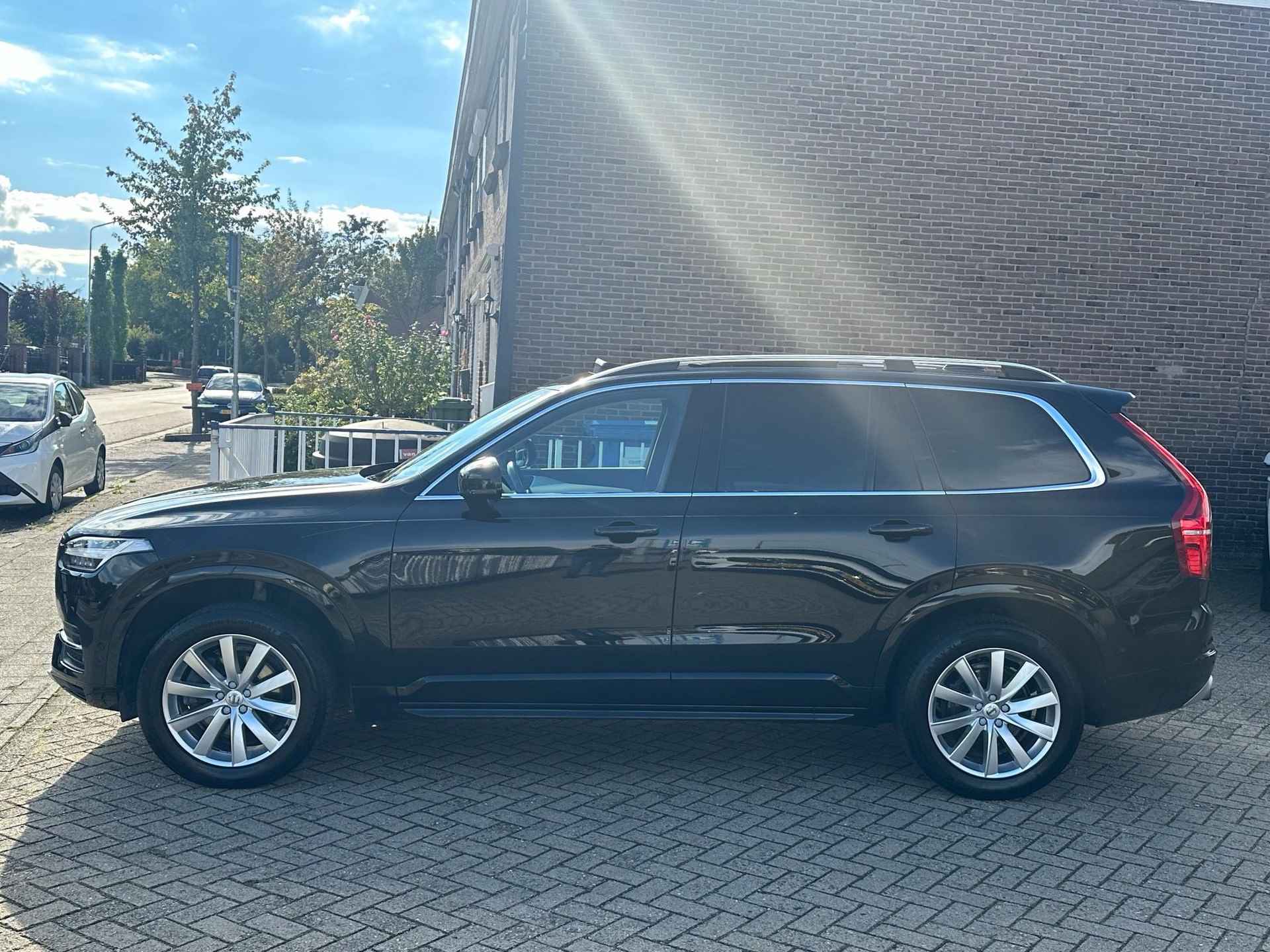 Volvo XC90 2.0 T5 AWD Momentum Luxury-line 5-zitter - 3/30