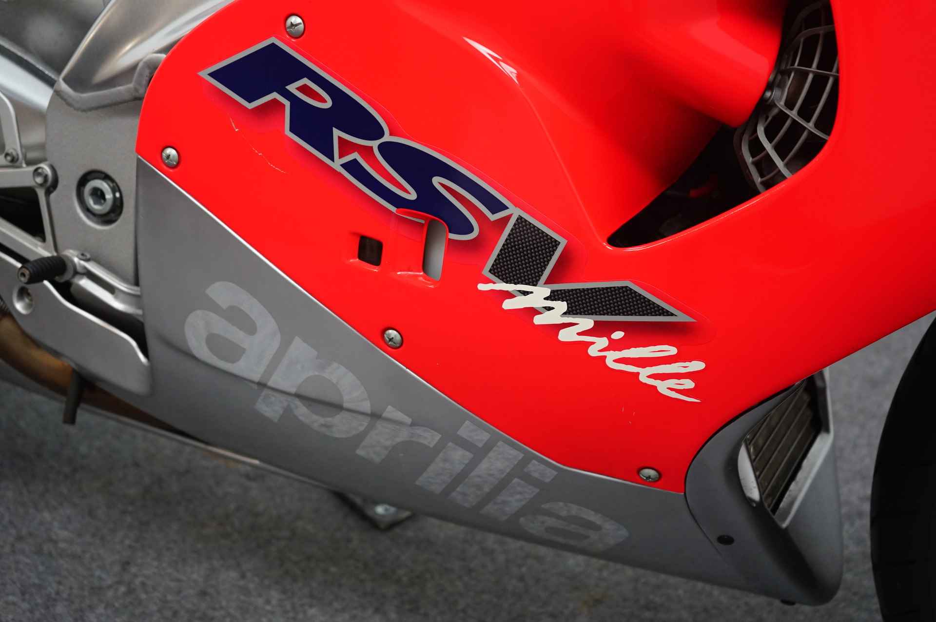 Aprilia RSV MILLE - 9/24