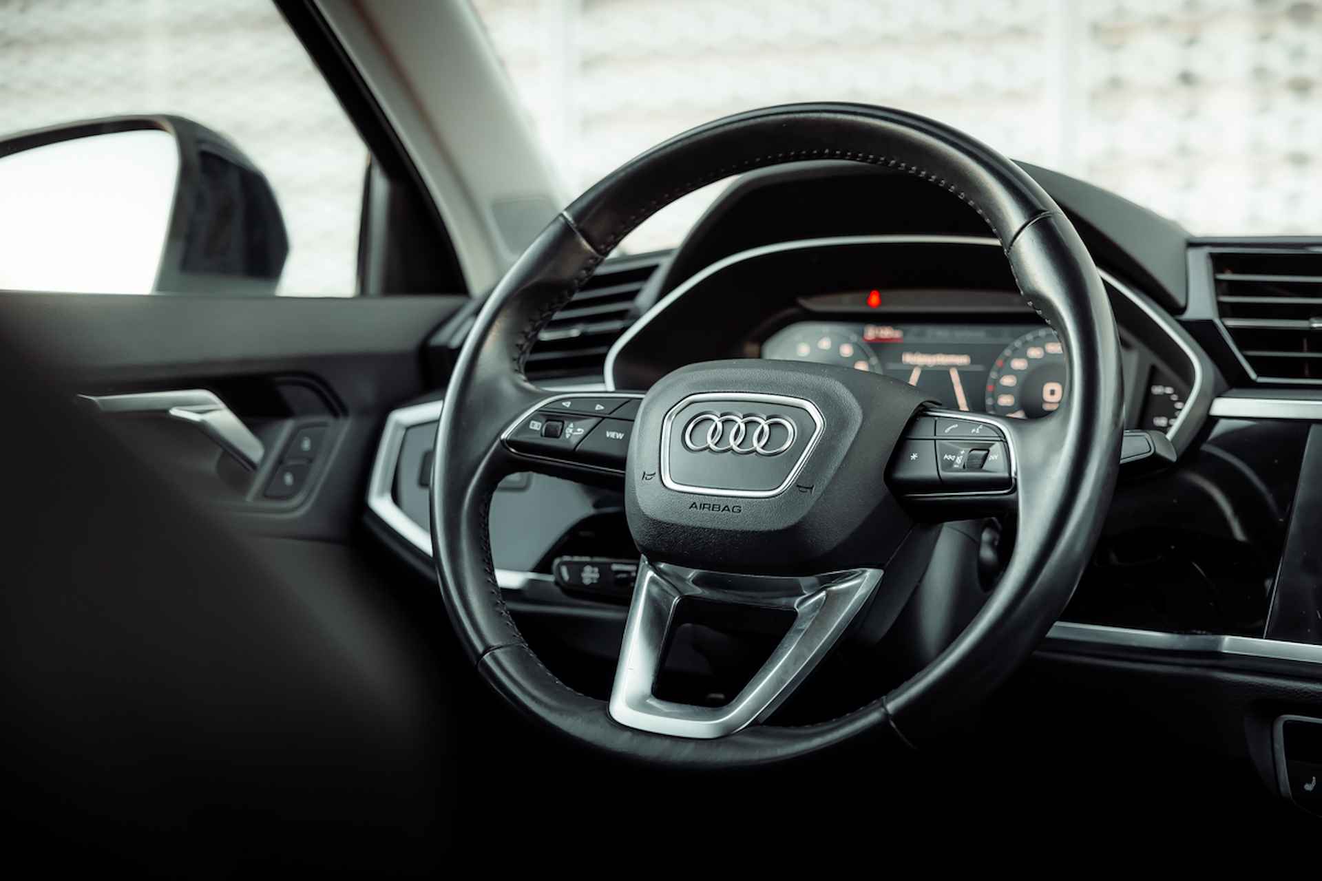 Audi Q3 35 TFSI 150pk s-tronic Advanced | Trekhaak | Apple Carplay | Sportstoelen | Stoelverwarming | Comfortsleutel - 22/29