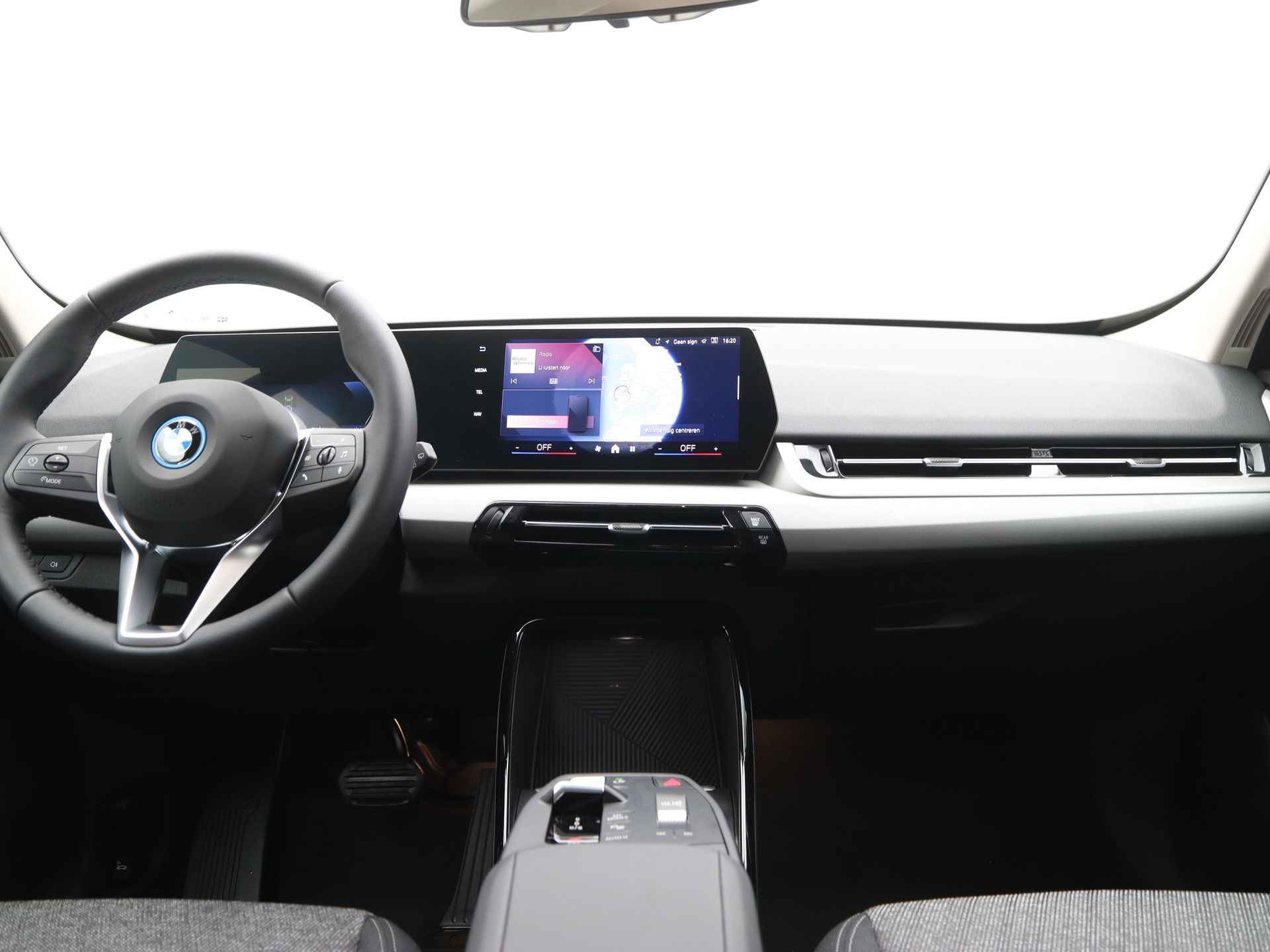 BMW iX1 eDrive20 67 kWh - 14/25