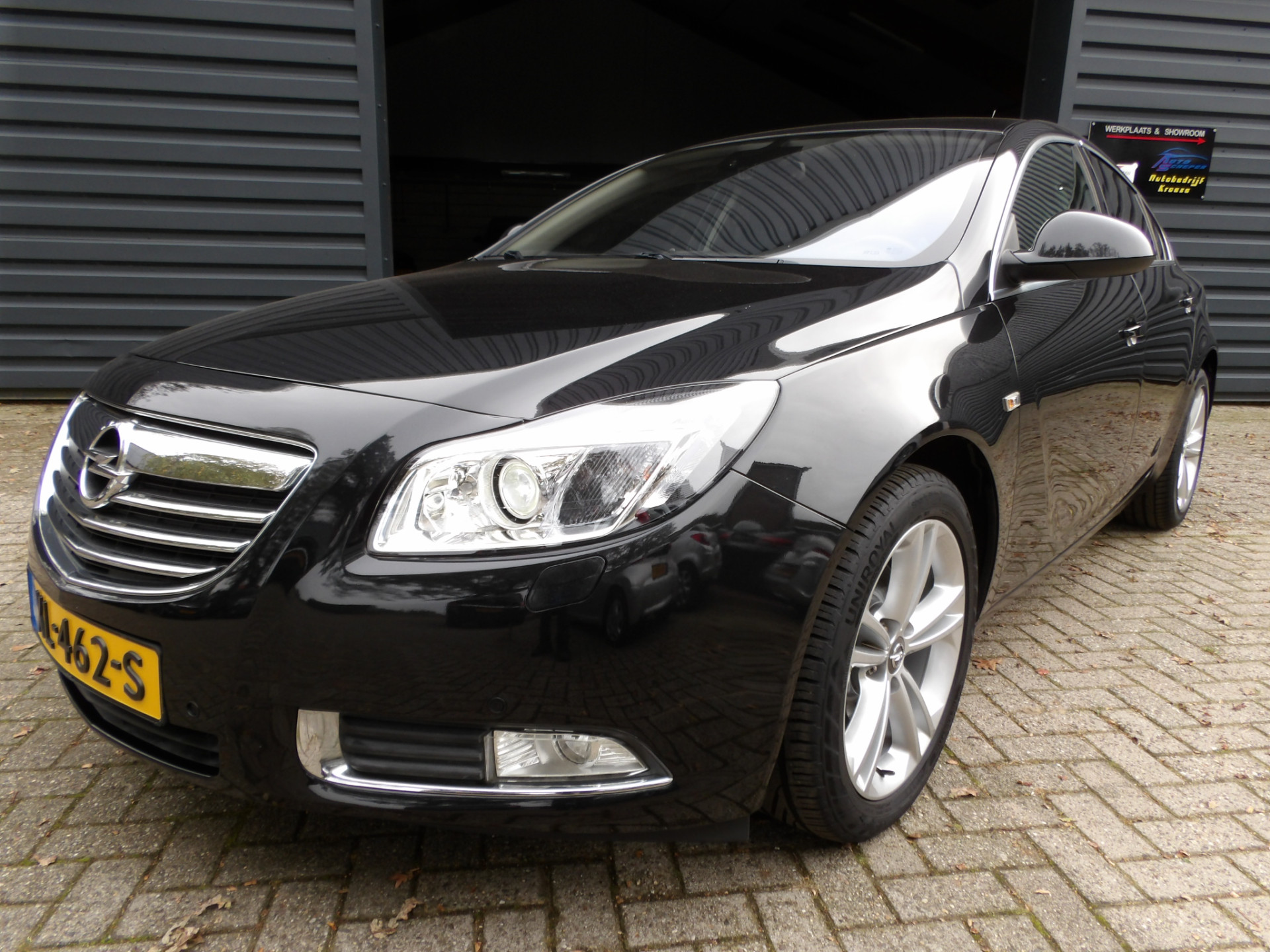 Opel Insignia 1.6 T Cosmo Clima Trekhaak Xenon Airco PDC Cruise Control