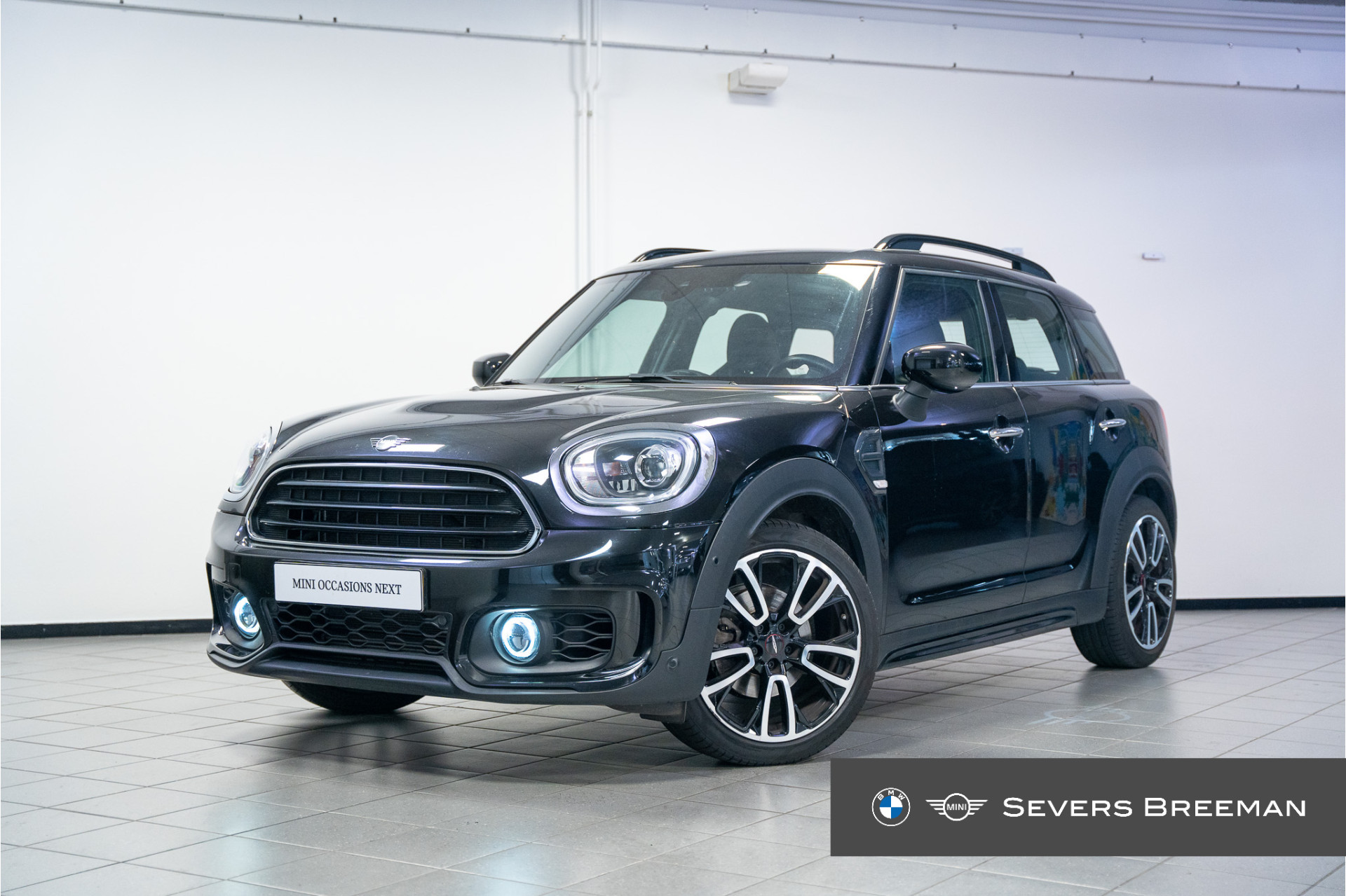 MINI Countryman Cooper Serious Business John Cooper Works Aut.