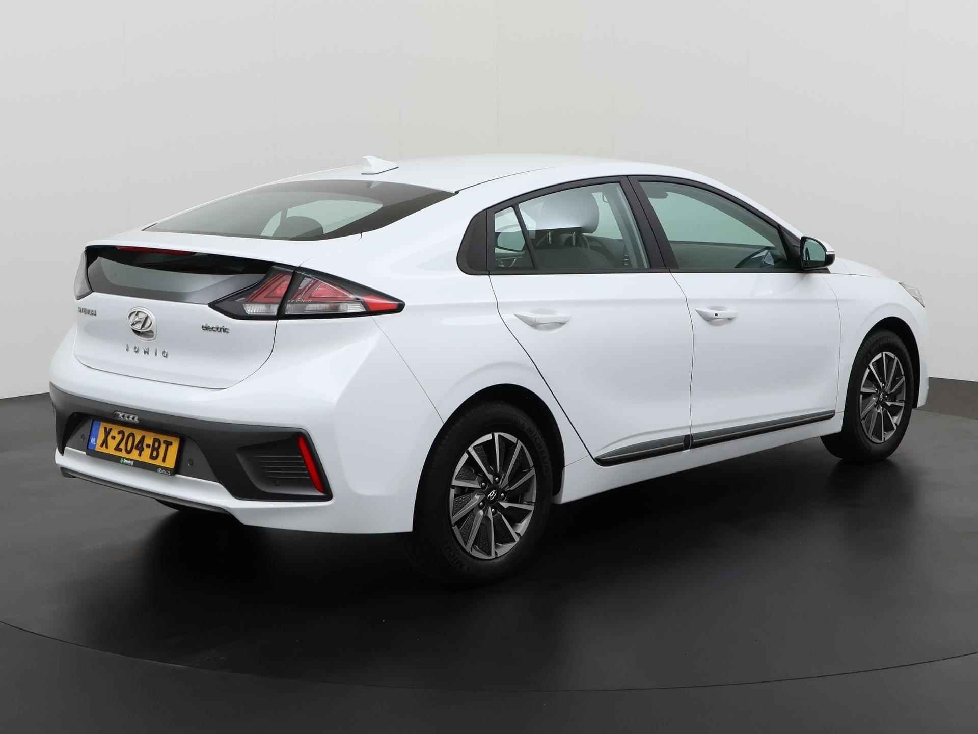 Hyundai IONIQ i-Motion EV 38 kWh | 15945 na subsidie | Camera | Zondag Open! - 5/37