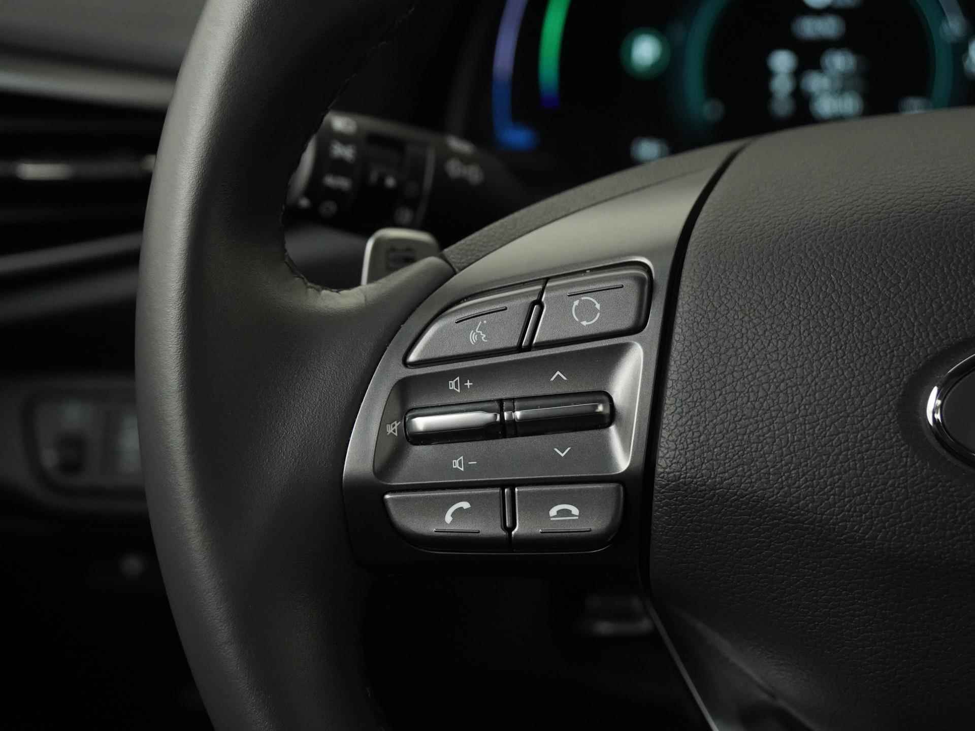 Hyundai IONIQ i-Motion EV 38 kWh | 15945 na subsidie | Camera | Zondag Open! - 8/37