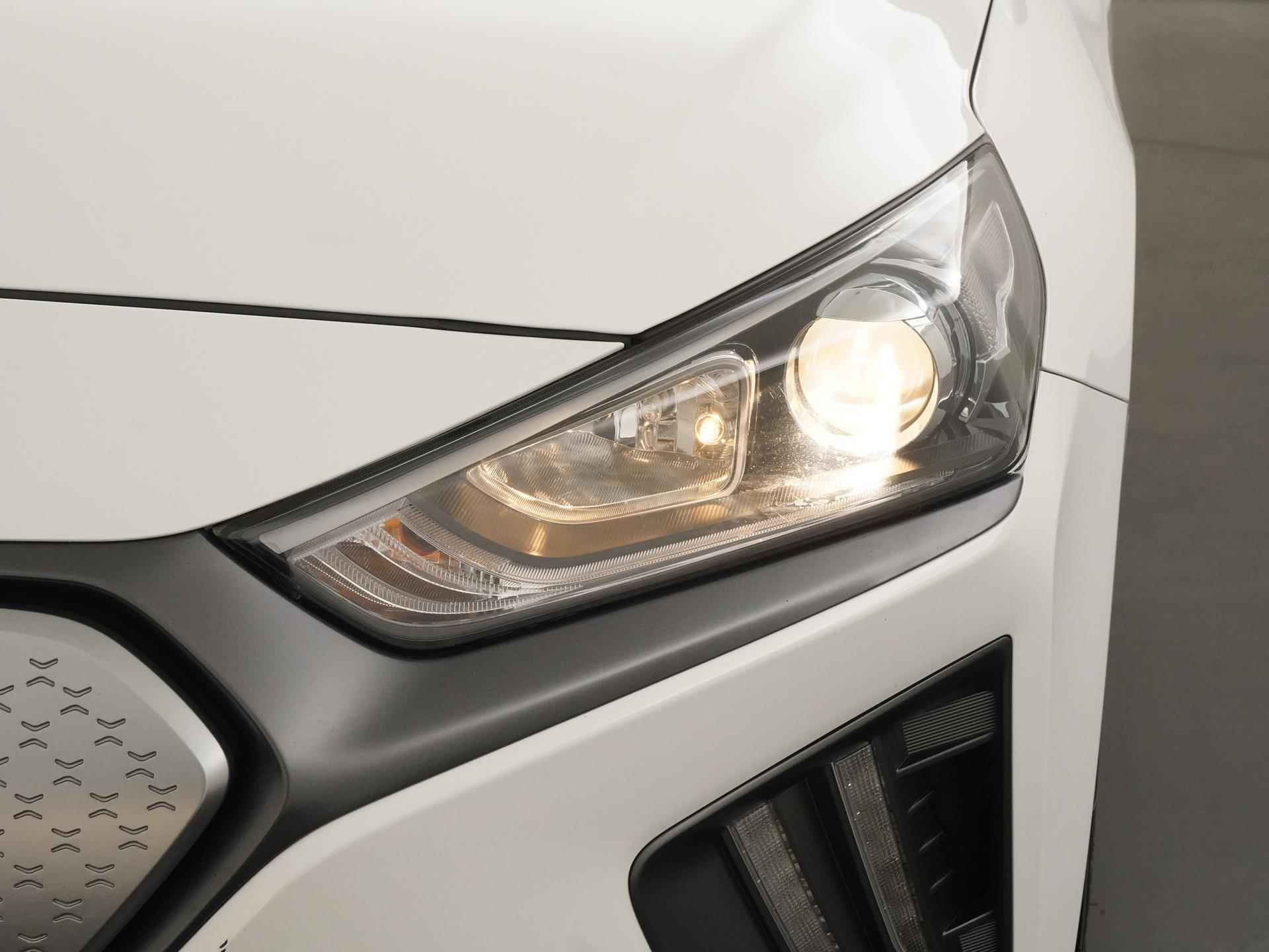 Hyundai IONIQ i-Motion EV 38 kWh | 15945 na subsidie | Camera | Zondag Open! - 21/37