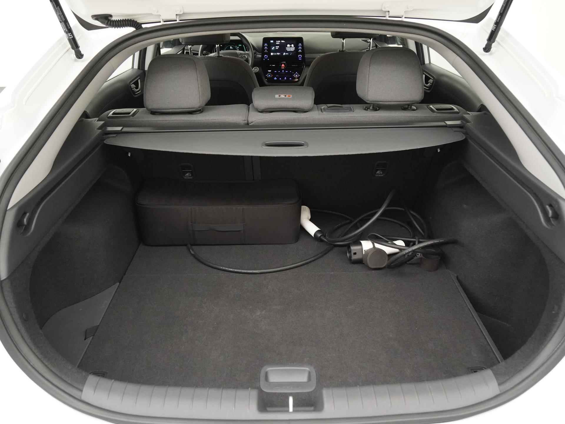 Hyundai IONIQ i-Motion EV 38 kWh | 15945 na subsidie | Camera | Zondag Open! - 23/37
