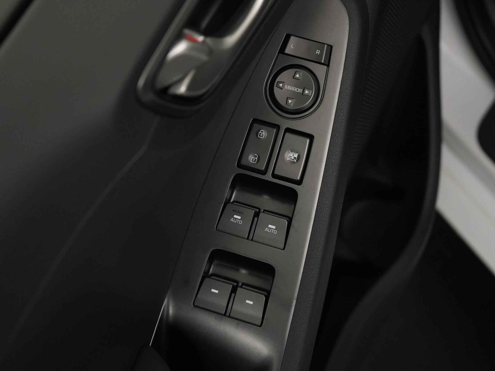Hyundai IONIQ i-Motion EV 38 kWh | 15945 na subsidie | Camera | Zondag Open! - 34/37