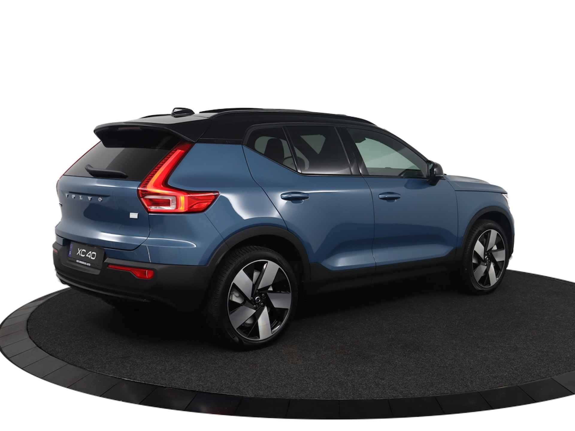 Volvo XC40 Single Motor Extended Range Ultimate 82 kWh | Trekhaak | Direct Leverbaar | Luxe Stoelen | 360° Camera | Matrix koplampen | - 3/62