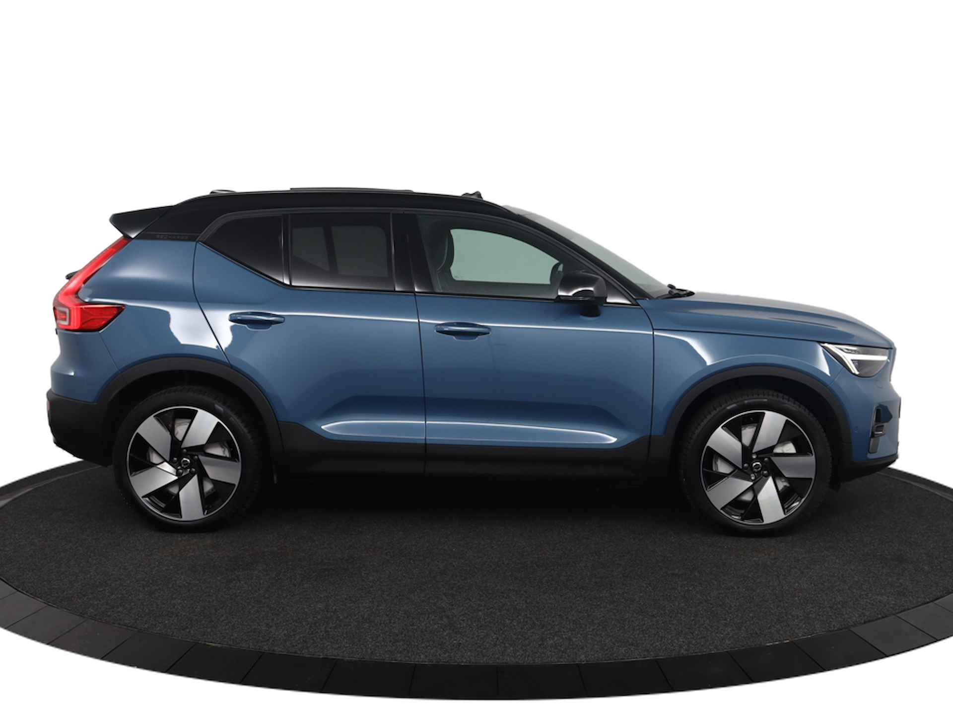 Volvo XC40 Single Motor Extended Range Ultimate 82 kWh | Trekhaak | Direct Leverbaar | Luxe Stoelen | 360° Camera | Matrix koplampen | - 14/62