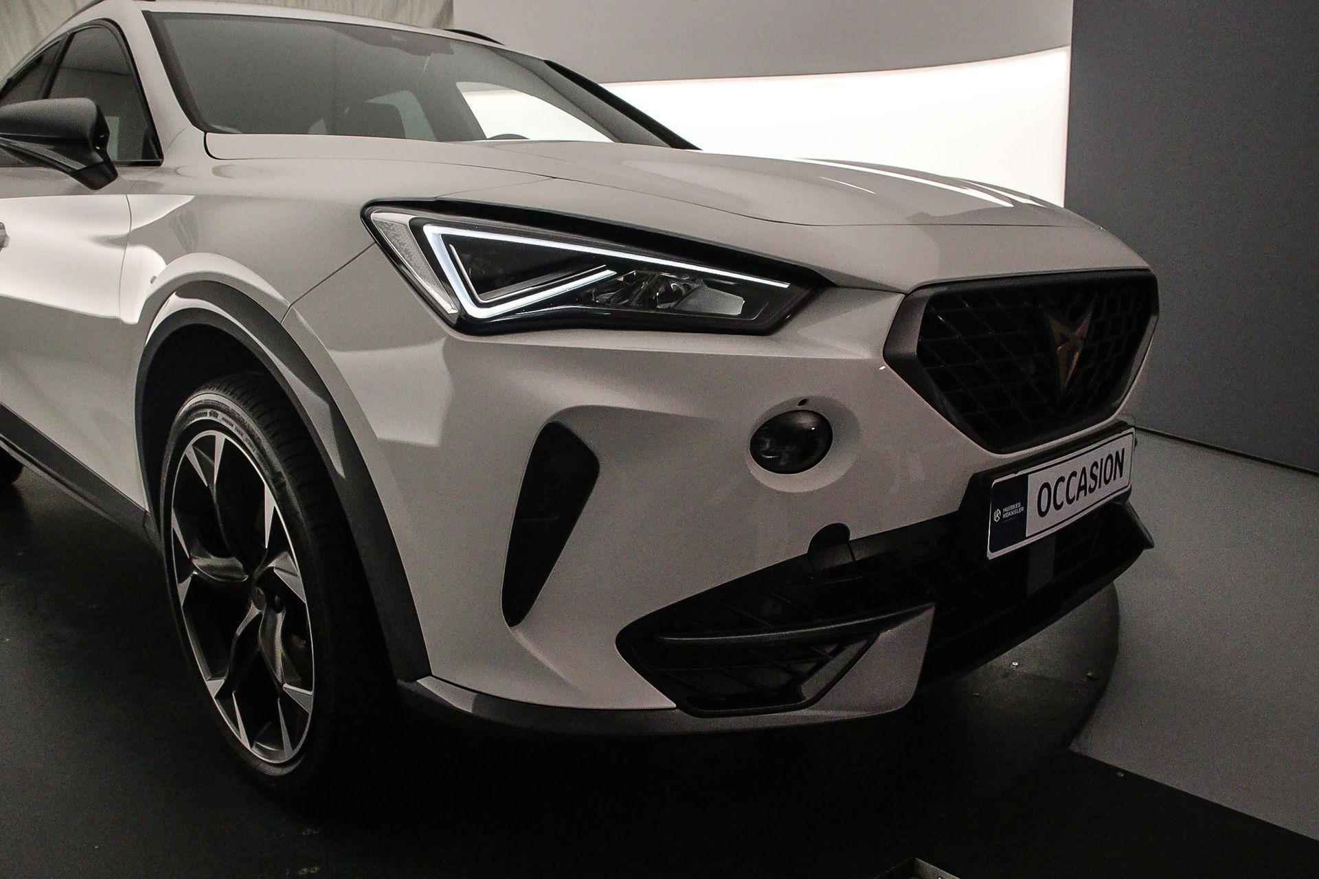 CUPRA Formentor Essential 1.4 TSI e-Hybrid 204pk DSG Automaat Adaptive cruise control, Stuurwiel verwarmd, Navigatie, LED verlichting, Airco, App connect, Parkeersensor achter - 39/45