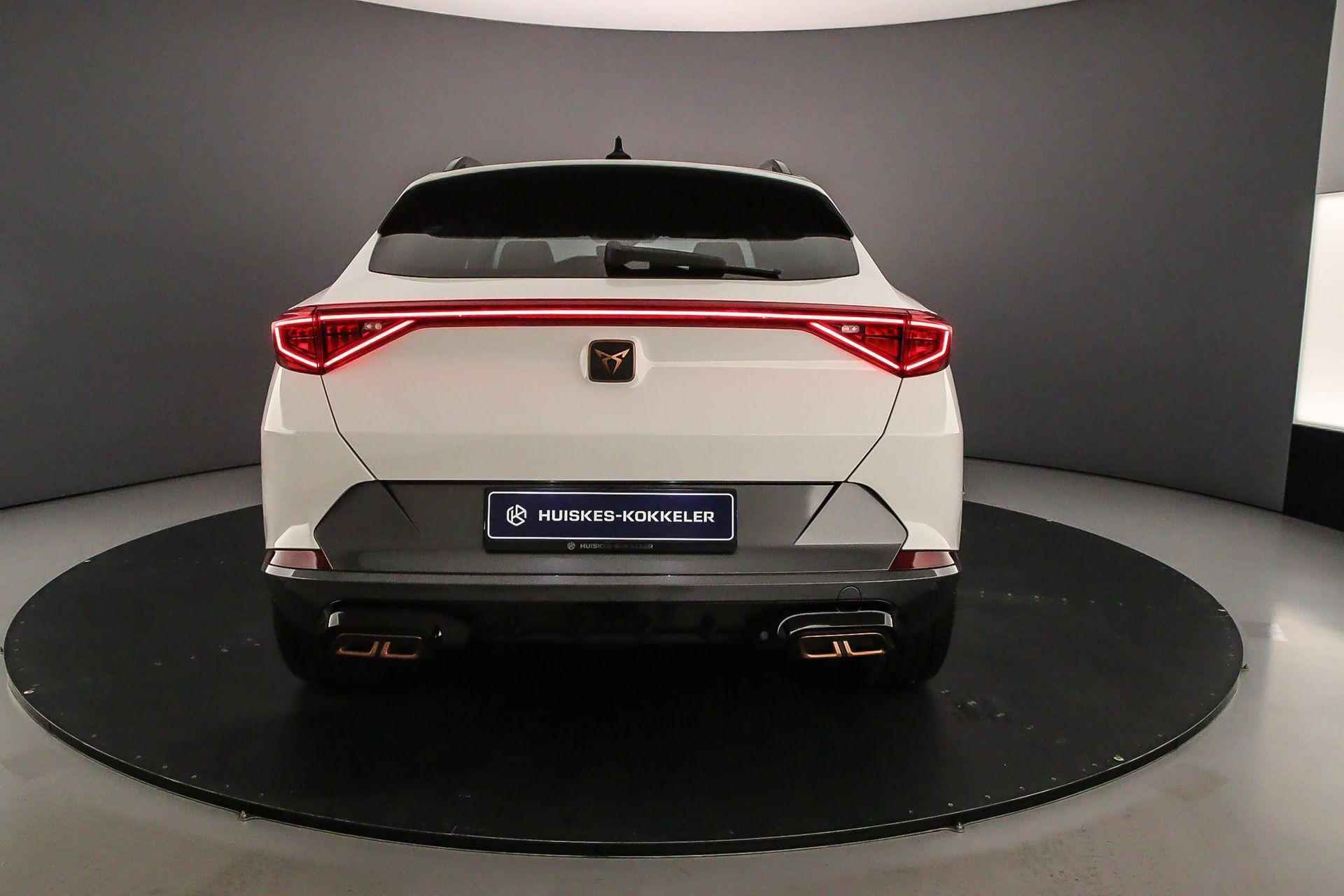 CUPRA Formentor Essential 1.4 TSI e-Hybrid 204pk DSG Automaat Adaptive cruise control, Stuurwiel verwarmd, Navigatie, LED verlichting, Airco, App connect, Parkeersensor achter - 43/45