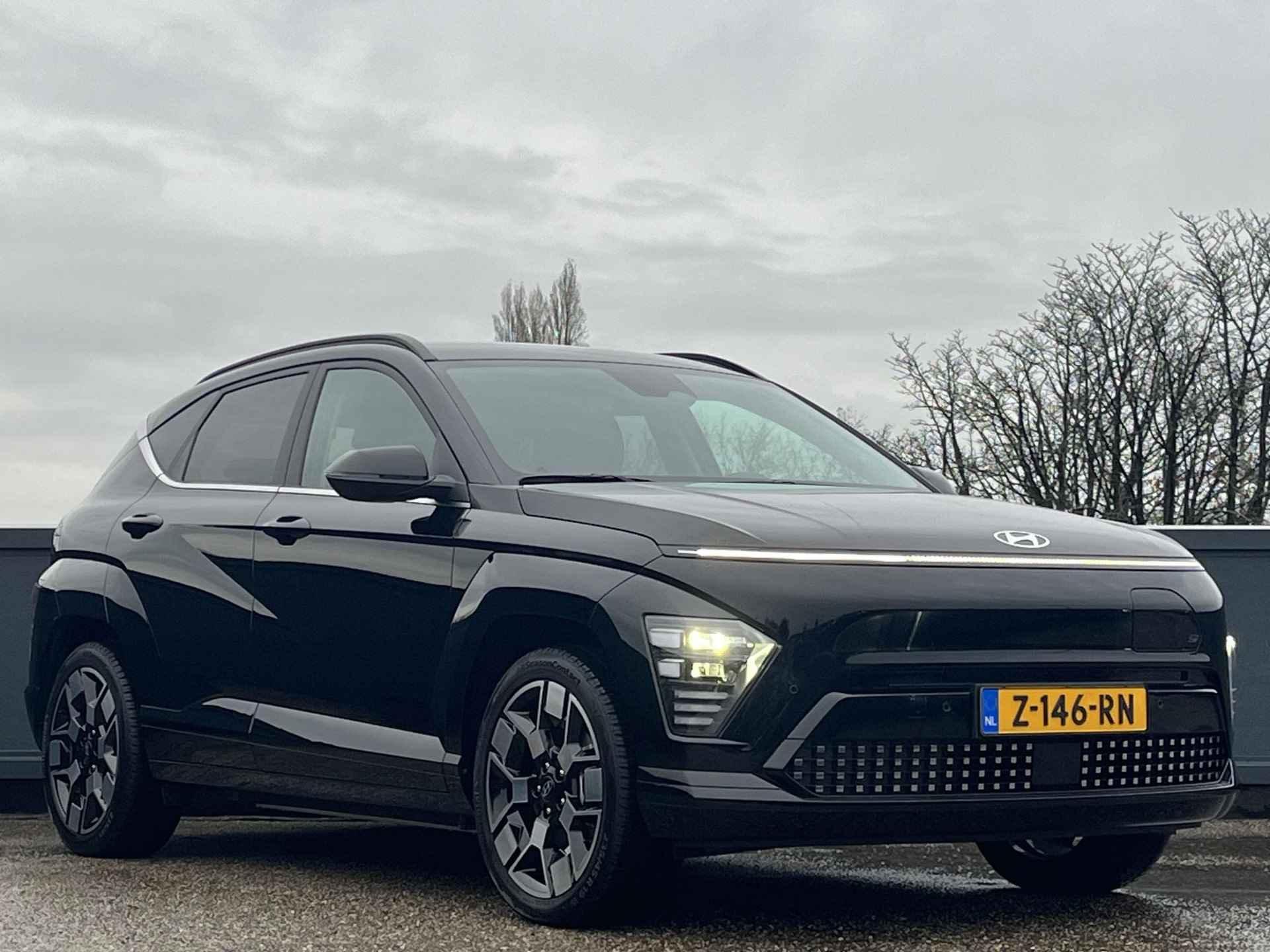 Hyundai Kona Electric Comfort Smart 65.4 kWh | Trekhaak | 19'' 2-tone lichtmetalen velgen | Allseason banden | SEPP Subsidie mogelijk | - 4/48