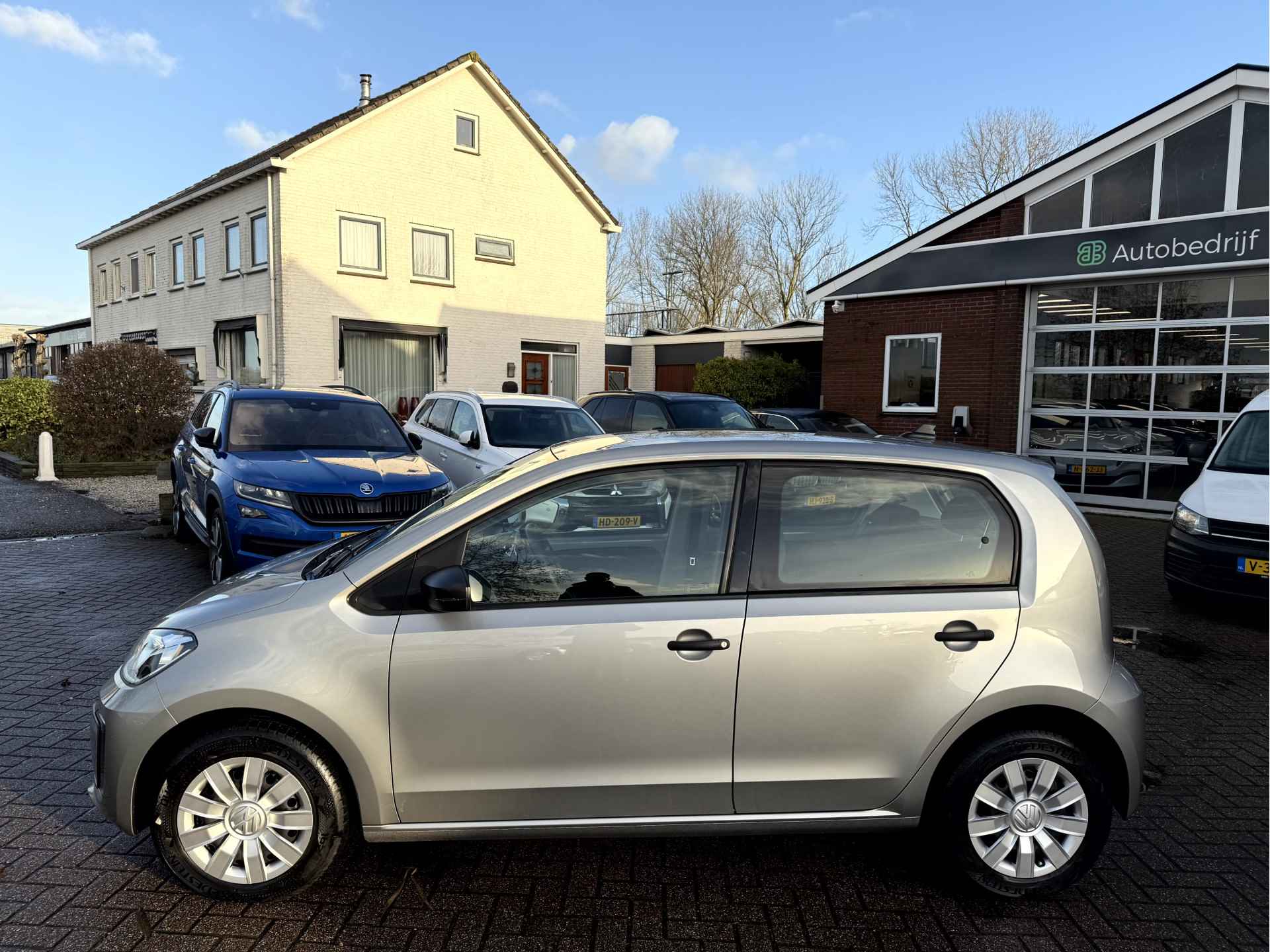 Volkswagen e-Up! e-up! NL. Auto, Climate Cntrll, Bluetooth - 2/17