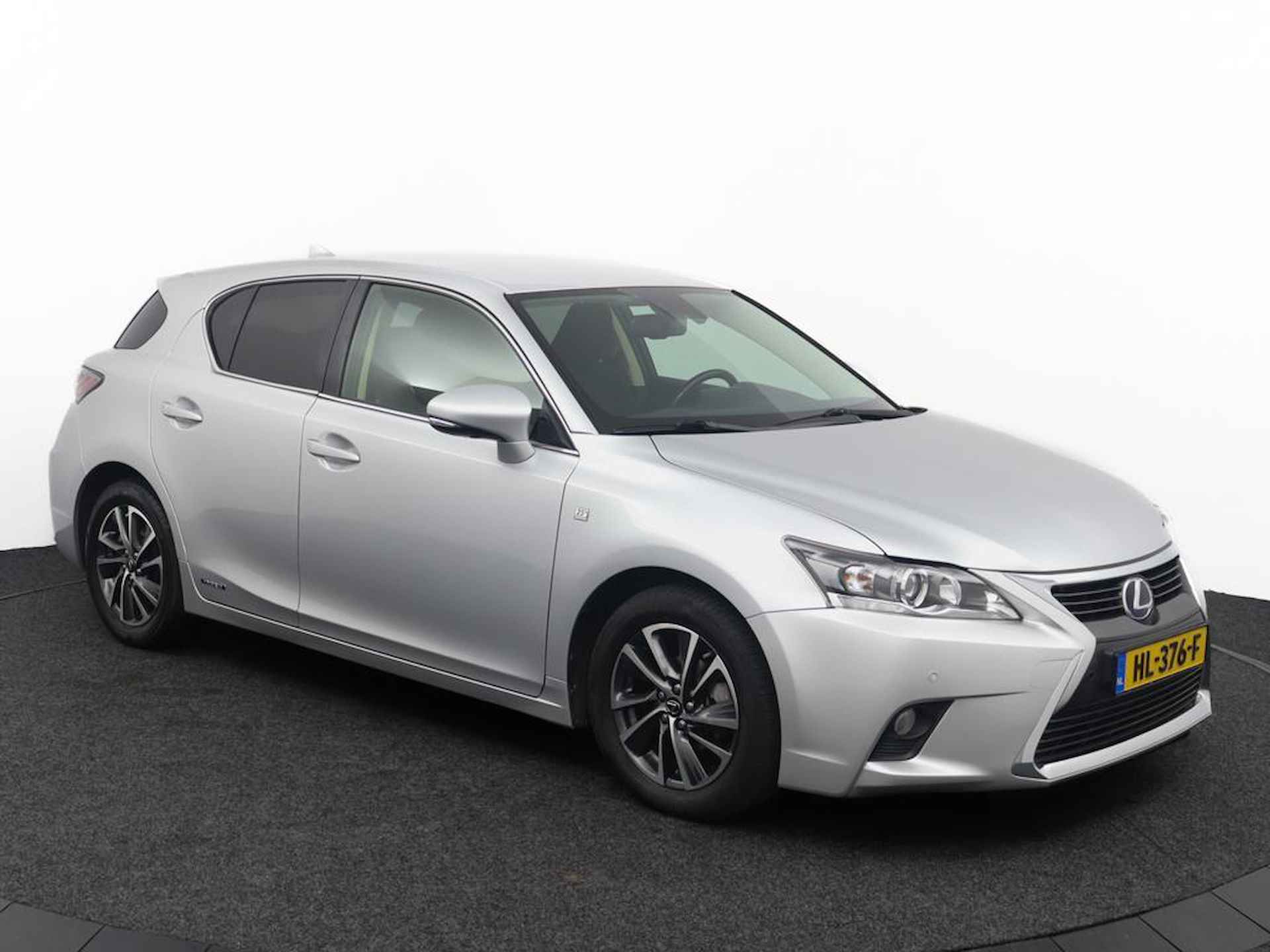 Lexus CT 200h 25th Edition | 16 Inch Lichtmetalen velgen | Parkeersensoren | Stoelverwarming | Dealeronderhouden - 14/47