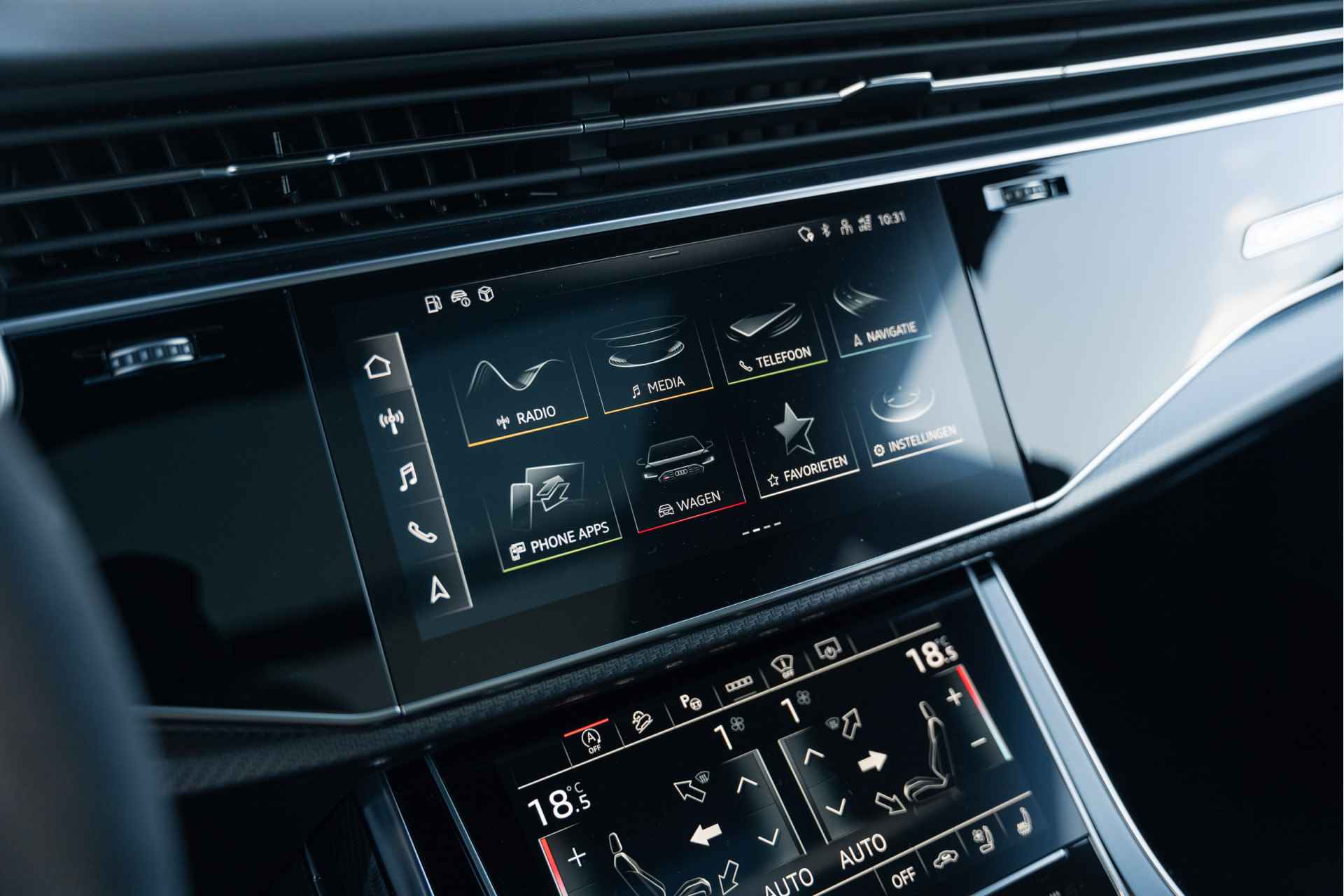 Audi RS Q8 4.0 TFSI RS Q8 quattro | RS dynamicpakket plus | B&O ADVANCED 3D | ASSIS. TOUR & CITY & PARK + | TREKHAAK | ALCAN. HEMEL | COMFO - 15/55