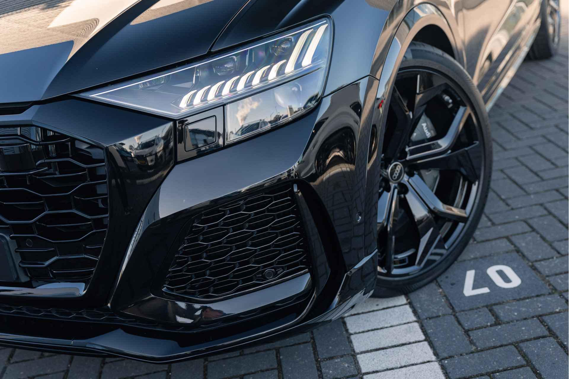 Audi RS Q8 4.0 TFSI RS Q8 quattro | RS dynamicpakket plus | B&O ADVANCED 3D | ASSIS. TOUR & CITY & PARK + | TREKHAAK | ALCAN. HEMEL | COMFO - 21/55