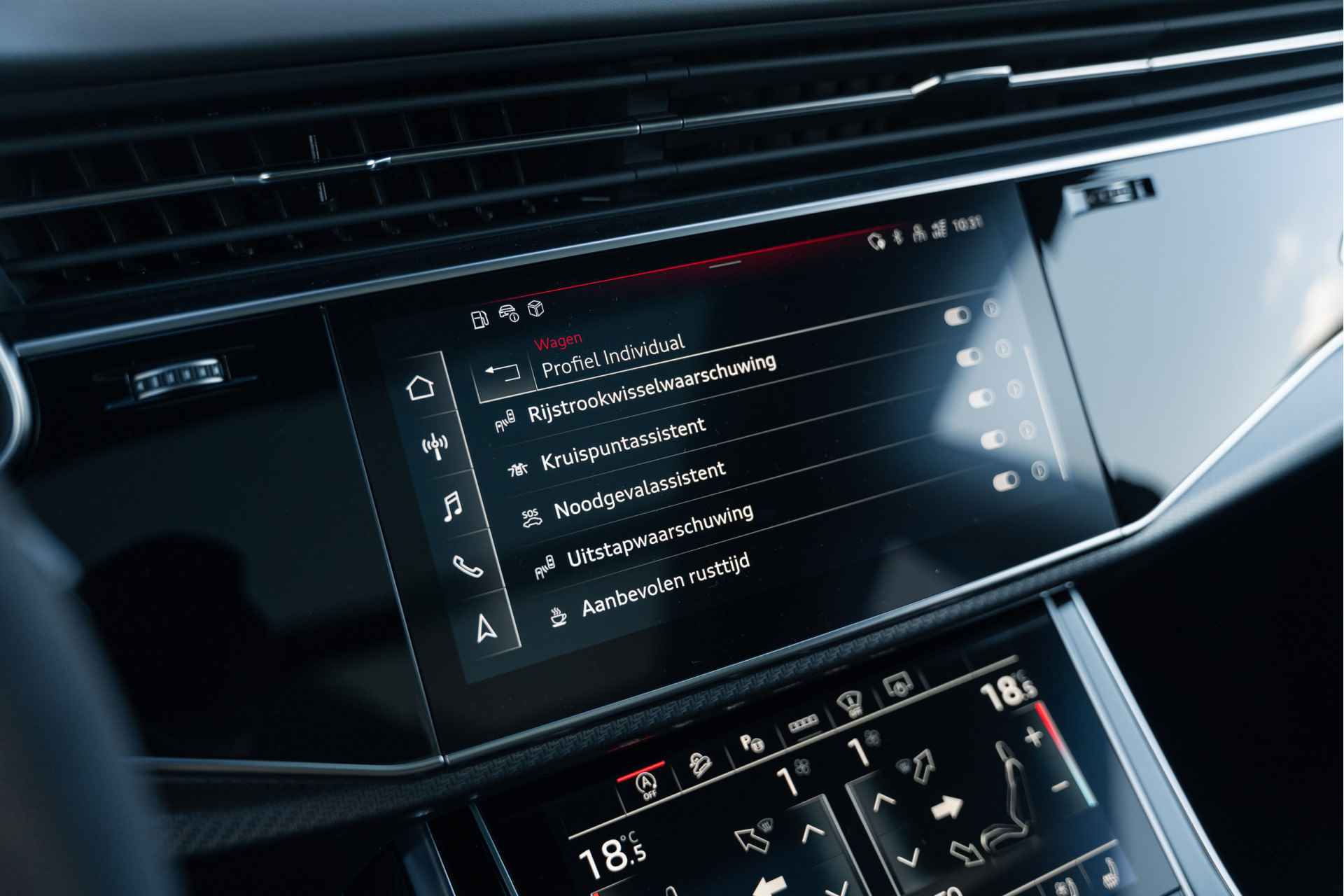Audi RS Q8 4.0 TFSI RS Q8 quattro | RS dynamicpakket plus | B&O ADVANCED 3D | ASSIS. TOUR & CITY & PARK + | TREKHAAK | ALCAN. HEMEL | COMFO - 51/55