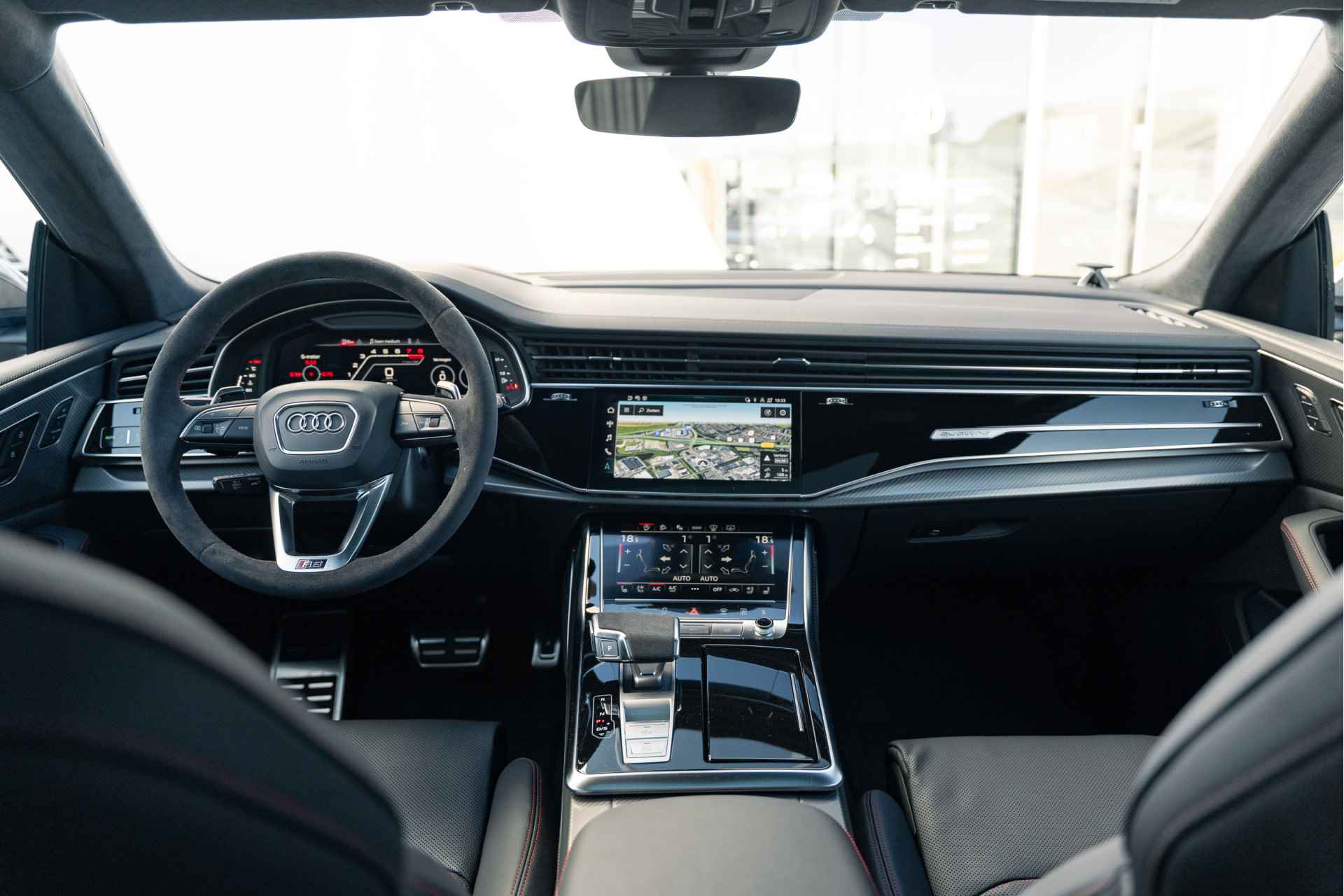 Audi RS Q8 4.0 TFSI RS Q8 quattro | RS dynamicpakket plus | B&O ADVANCED 3D | ASSIS. TOUR & CITY & PARK + | TREKHAAK | ALCAN. HEMEL | COMFO - 52/55