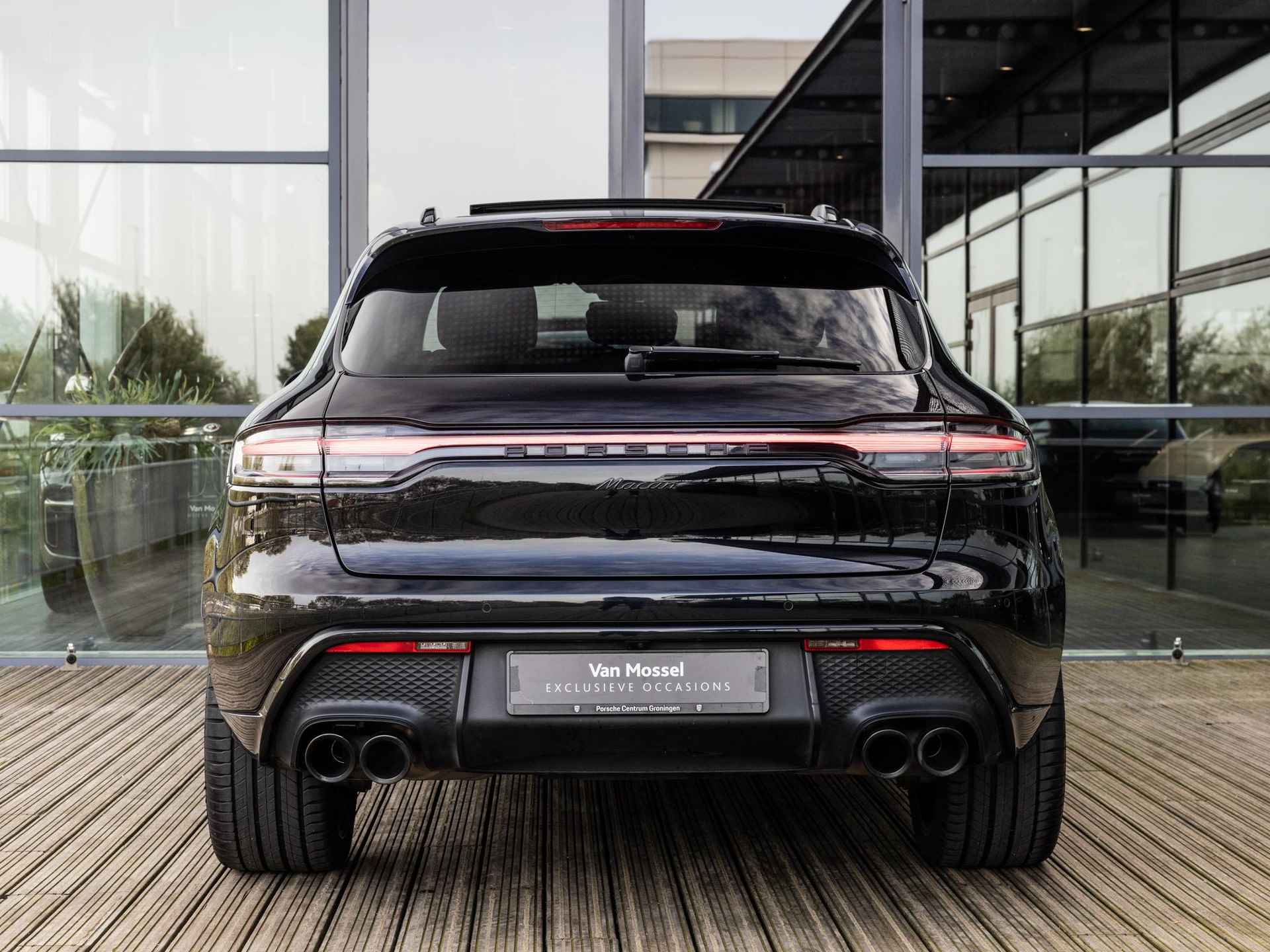 Porsche Macan 2.0 | SPORTDESIGN | SPORTCHRONO | PANORAMA/SCHUIF-KANTELDAK | SPORTEINDPIJPEN ZWART | 21 INCH EXCLUSIVE DESIGN | PDLS + | KEYLESS | 14-WEG STOELEN | ADAPTIVE CRUISE CONTROL | NL AUTO | TREKHAAK | - 6/57