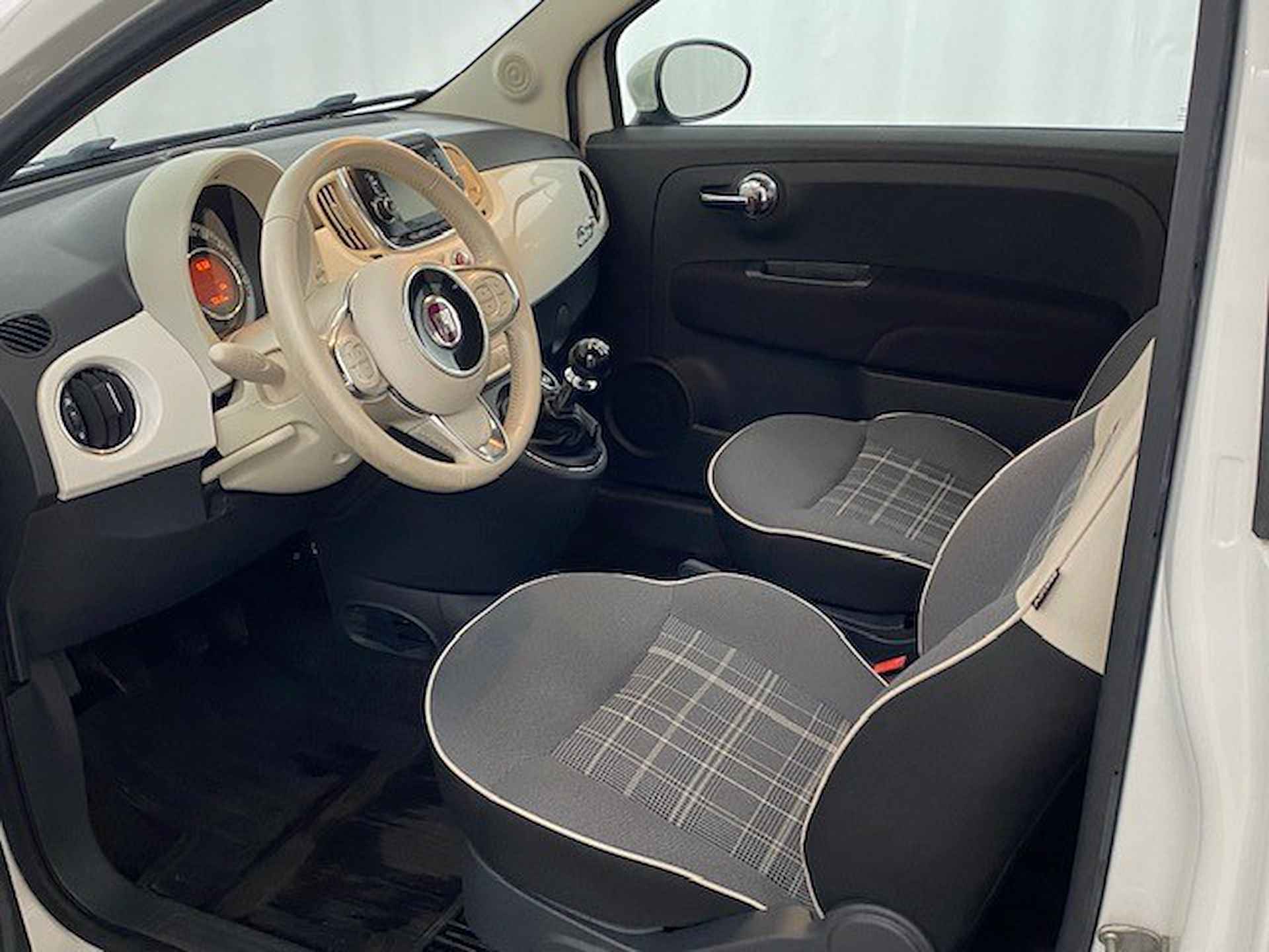 FIAT 500c 1.2 69pk Lounge / Climate Controle / Parkeersensoren - 11/28