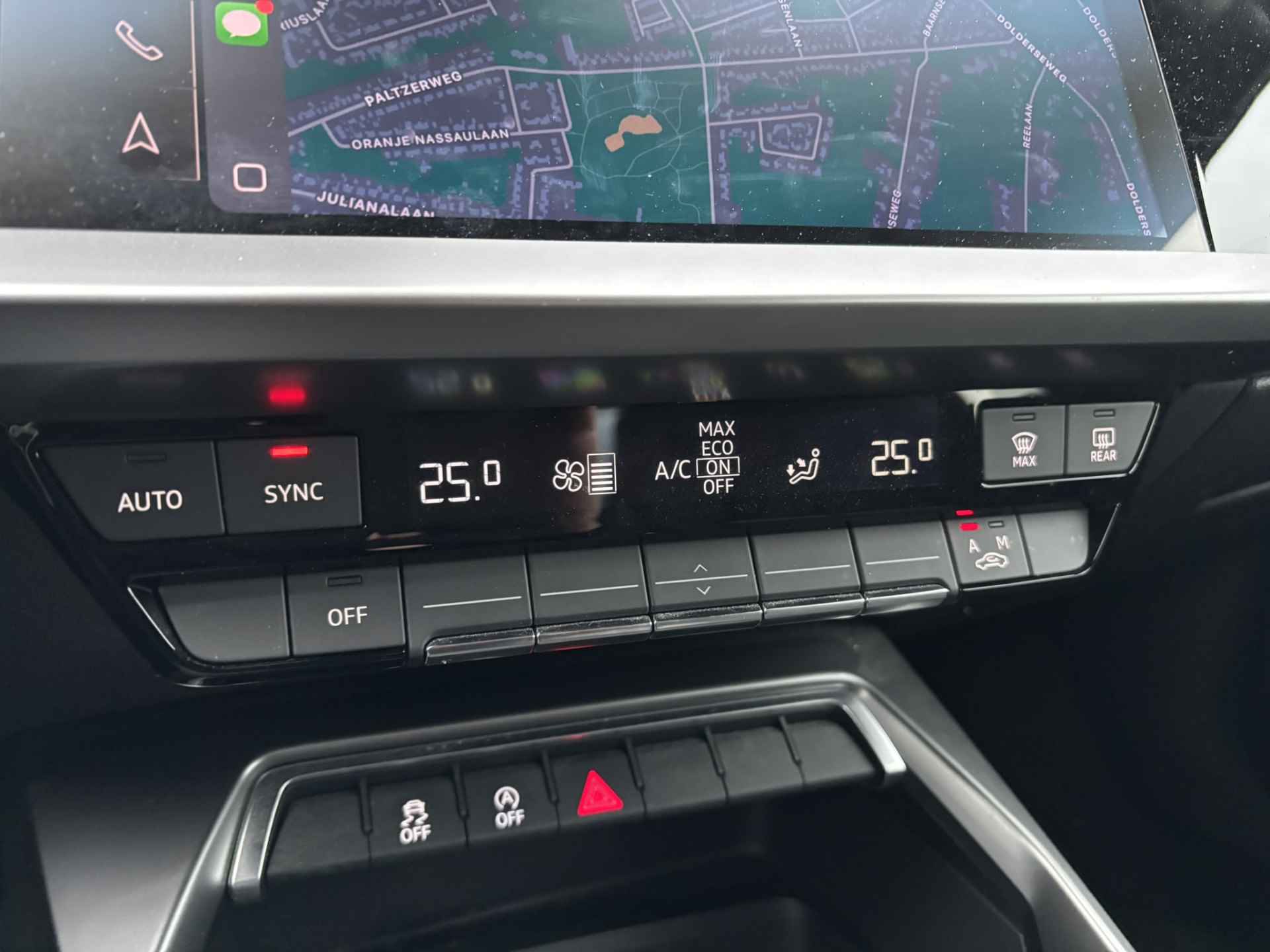 Audi A3 Sportback 30 TFSI Business edition / Navi / Digitale Cockpit / Afneembare Trekhaak / Apple Carplay/Android Auto / - 30/38