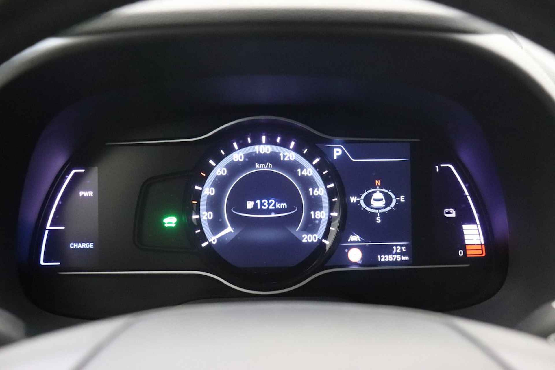 HYUNDAI Kona Electric Premium 64 kWh - Carplay, Camera - 21/37