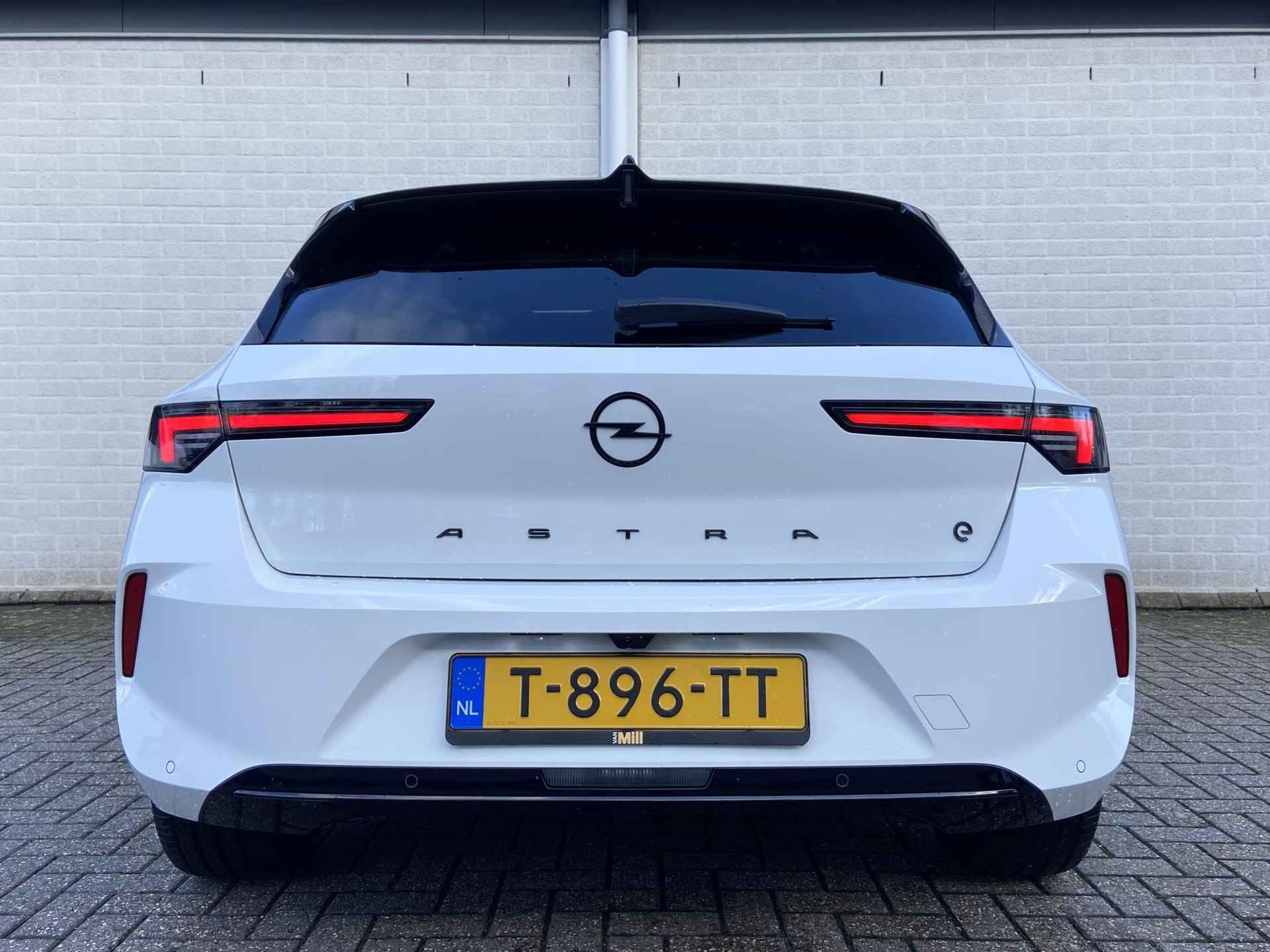 Opel Astra Electric GS 54 kWh | PANORAMADAK | ALCANTARA LEDEREN BEKLEDING | INTELILUX MATRIX VERLICHTING - 5/68