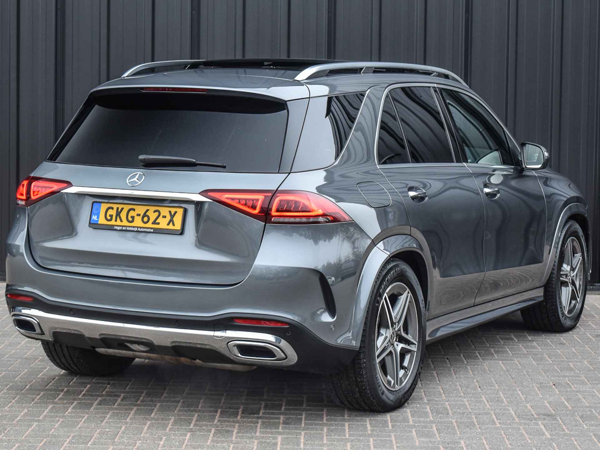 Mercedes-Benz GLE 350 e 4MATIC PREMIUM PLUS | PANORAMADAK | LUCHTVERING | MEMORY SEATS | 360 CAMERA | TREKHAAK | KEYLESS | DISTRONIC | SFEERVERLIC - 11/60