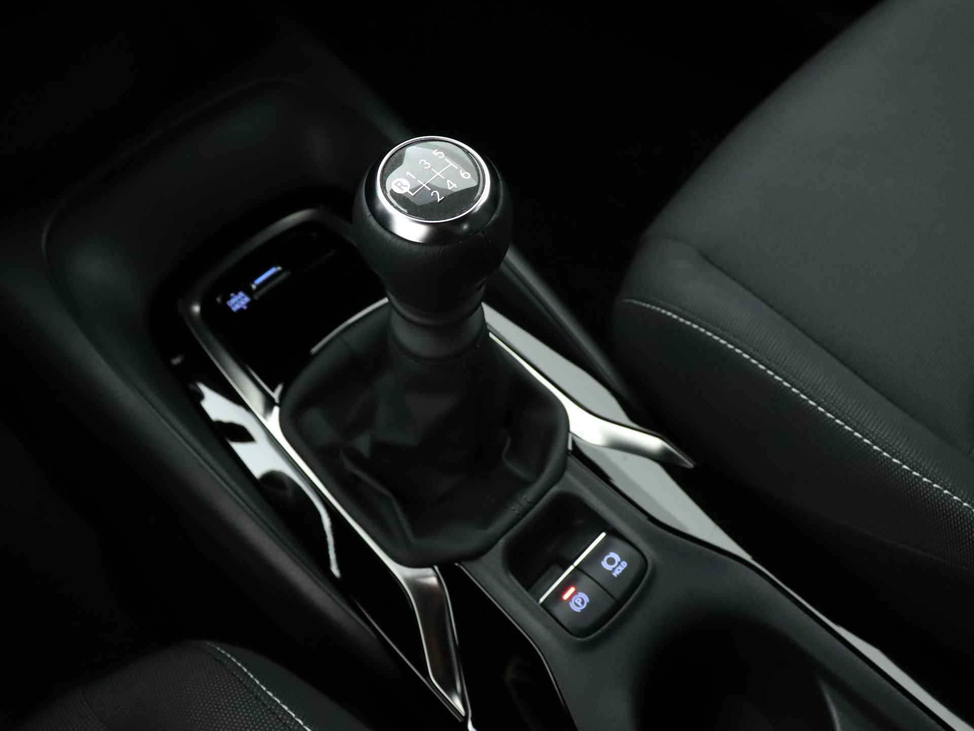 Toyota Corolla Touring Sports 1.2 Turbo Active | Apple CarPlay Android Auto | - 11/37