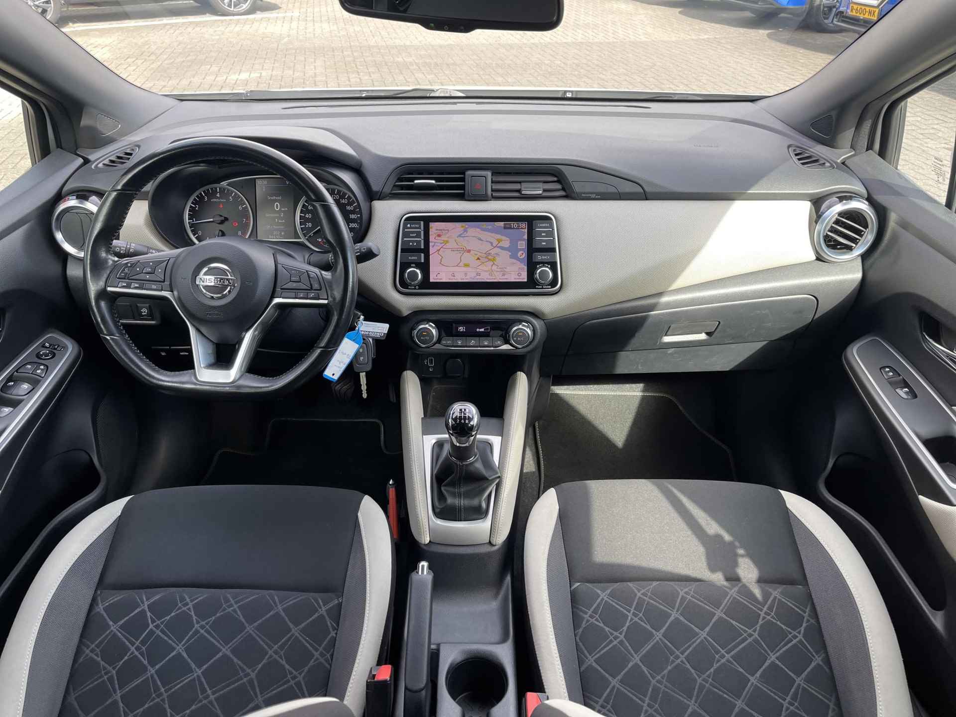 Nissan Micra 1.0 IG-T N-Connecta | Navigatie | Camera | Apple Carplay/Android Auto | Park. Sensor | Cruise & Climate Control | Rijklaarprijs! - 13/24