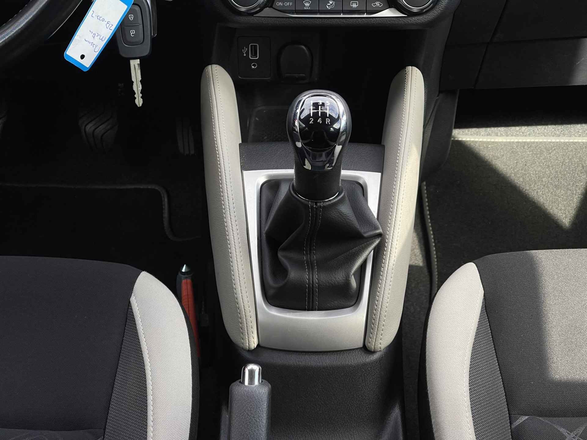 Nissan Micra 1.0 IG-T N-Connecta | Navigatie | Camera | Apple Carplay/Android Auto | Park. Sensor | Cruise & Climate Control | Rijklaarprijs! - 20/24