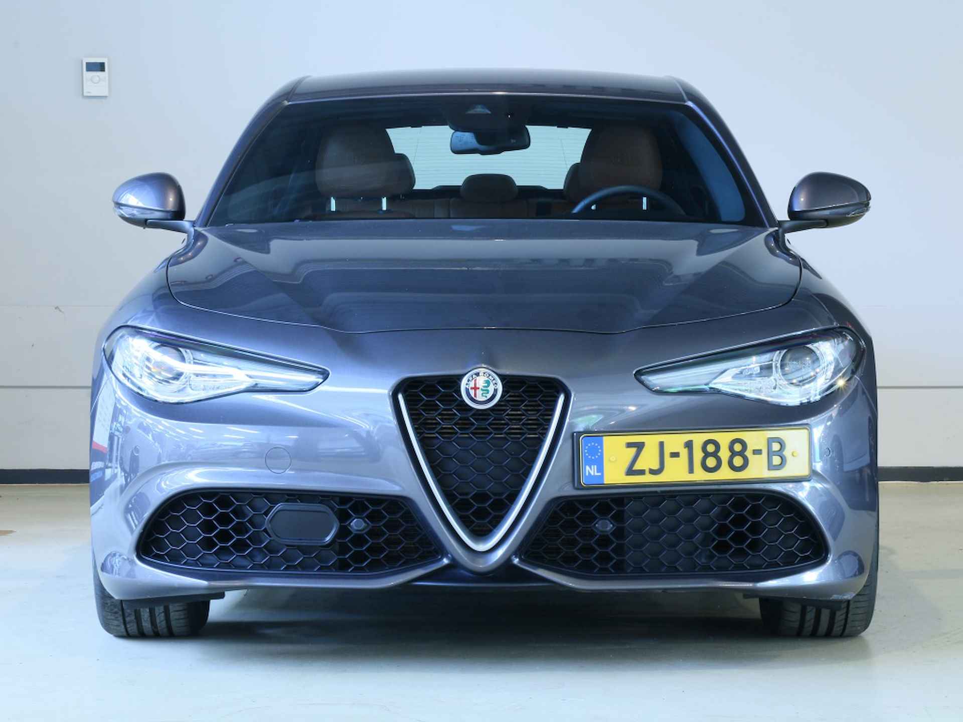 Alfa romeo Giulia 2.0T 200pk | VELOCE IN- EN EXTERIEUR - 8/21