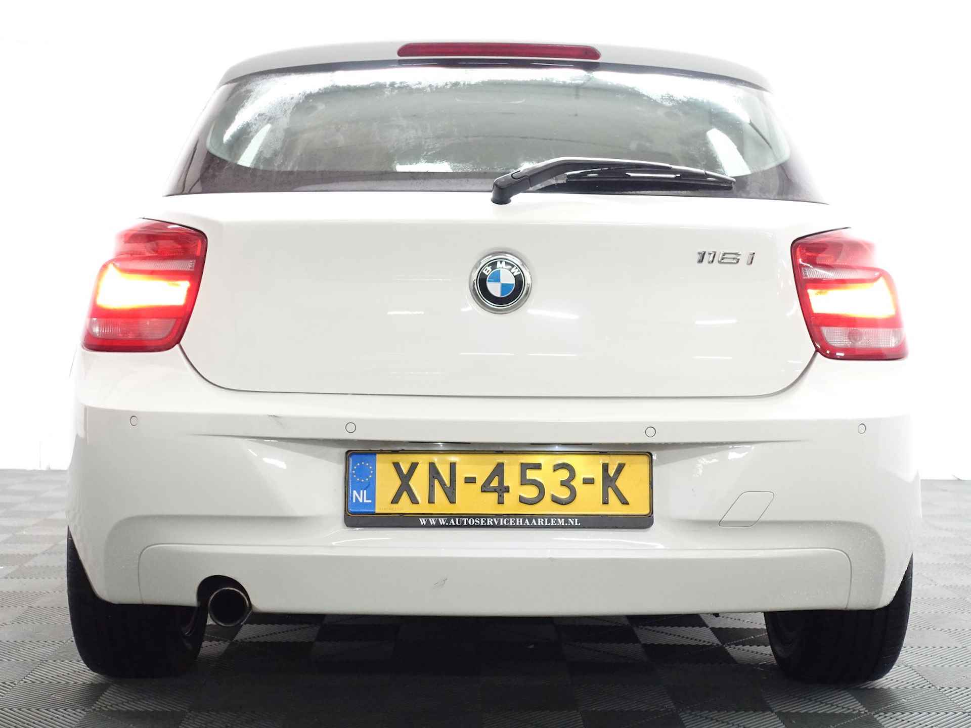 BMW 1-serie 116i High Executive- 95dkm, Dynamic Select, Keyless, Park Assist, Clima, Comfort Pakket - 23/28