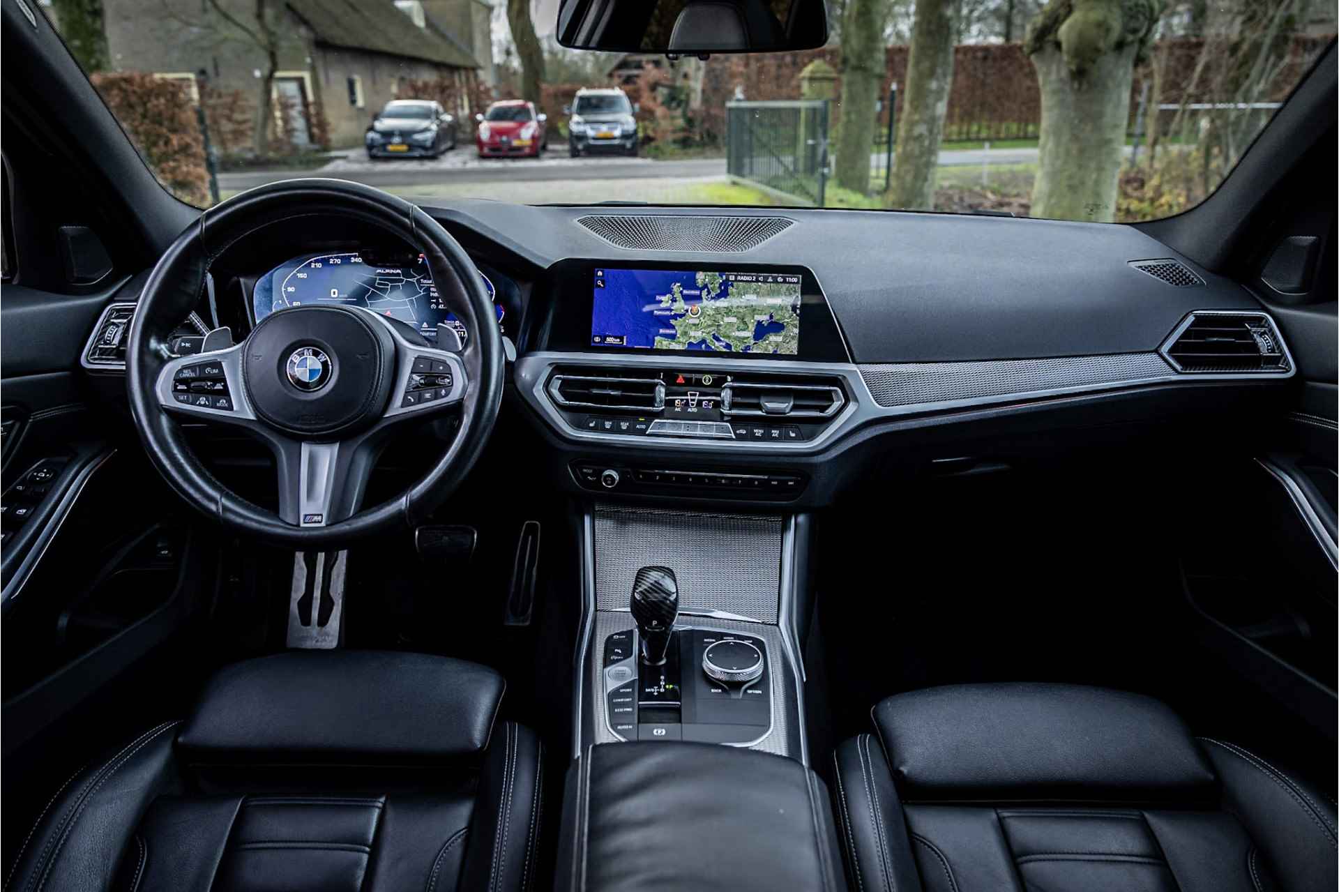 BMW 3 Serie Touring 330i High Executive M-Sport 20" Laser ACC Panorama HUD - 8/28
