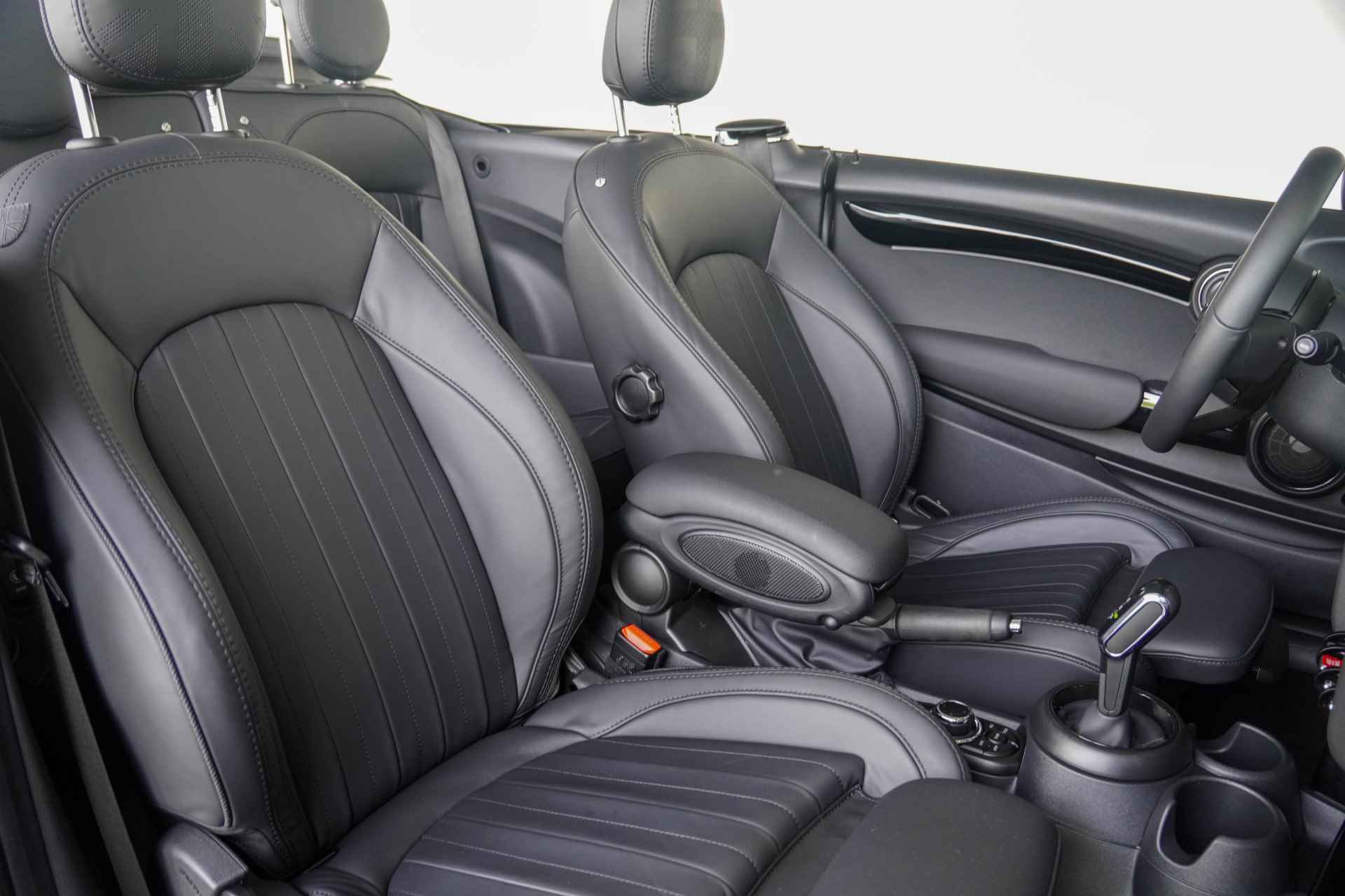 MINI Cabrio Cooper Aut. JCW + Premium Plus pakket - 10/41
