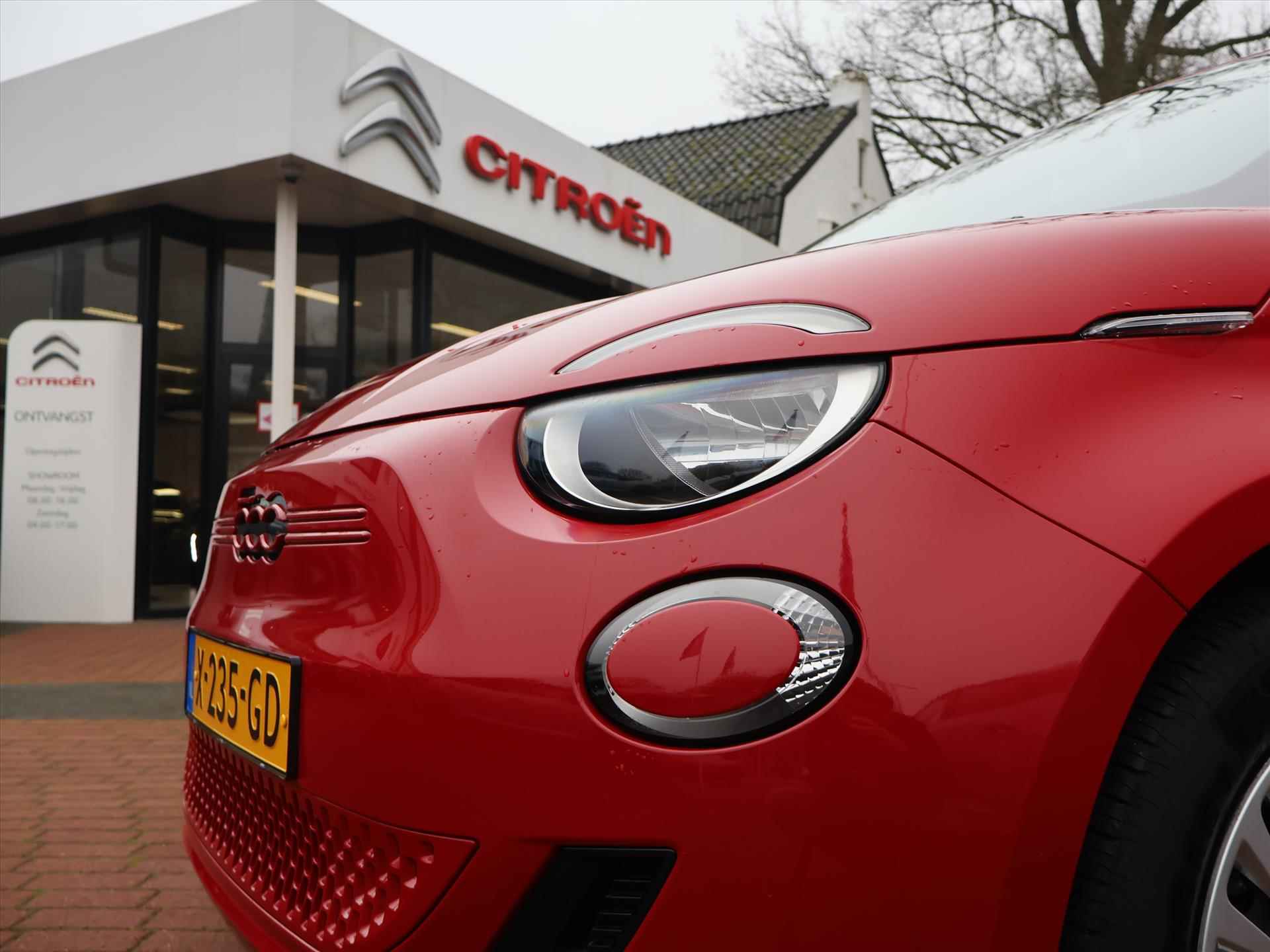 Fiat 500 24kWh 95PK Automaat Red, Rijklaarprijs | Navigatie | Carplay | DAB+ Tuner - 11/65