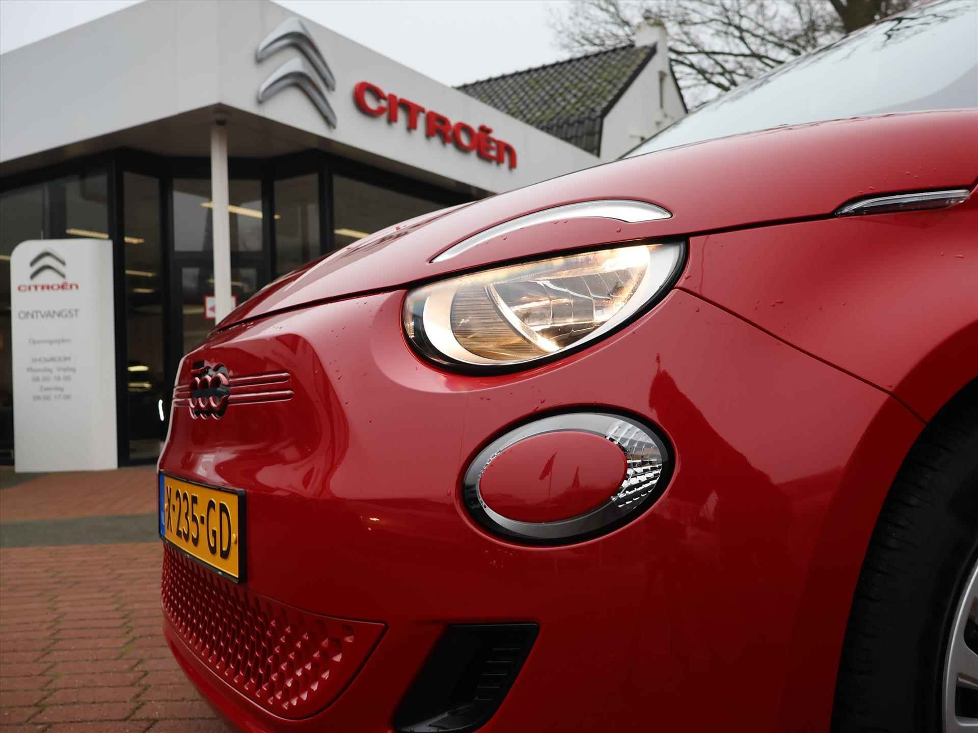 Fiat 500 24kWh 95PK Automaat Red, Rijklaarprijs | Navigatie | Carplay | DAB+ Tuner - 12/65