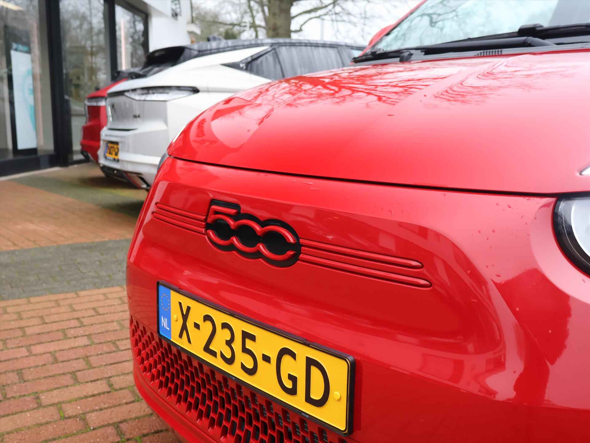 Fiat 500 24kWh 95PK Automaat Red, Rijklaarprijs | Navigatie | Carplay | DAB+ Tuner - 46/65