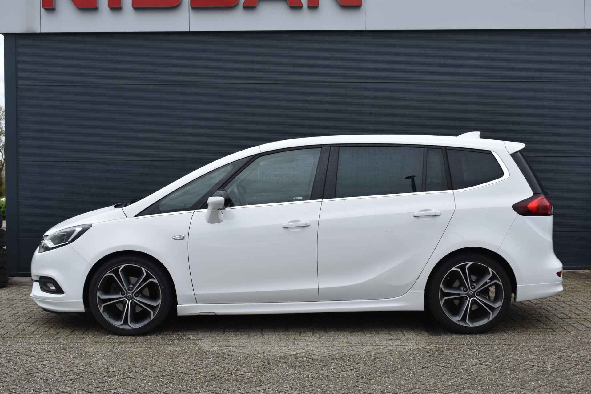 Opel Zafira 1.4 Turbo Innovation 7p. 140pk | Panorama-dak | Leder | Stoelverwarming | Navigatie | Trekhaak - 9/36