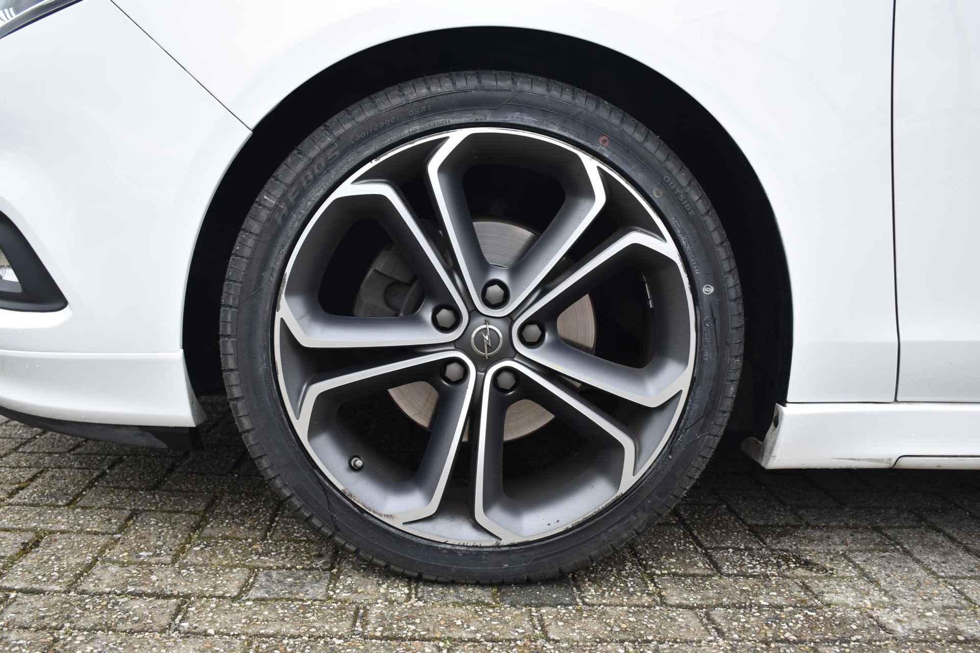 Opel Zafira 1.4 Turbo Innovation 7p. 140pk | Panorama-dak | Leder | Stoelverwarming | Navigatie | Trekhaak - 10/36