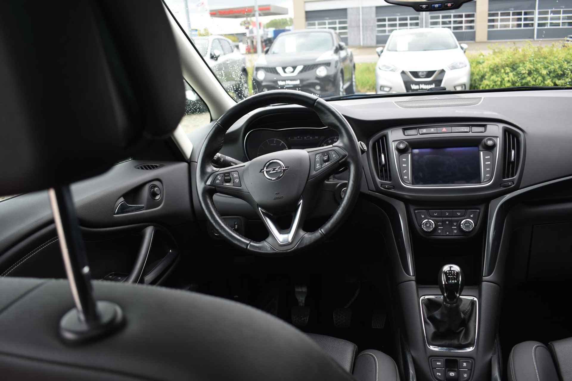 Opel Zafira 1.4 Turbo Innovation 7p. 140pk | Panorama-dak | Leder | Stoelverwarming | Navigatie | Trekhaak - 14/36