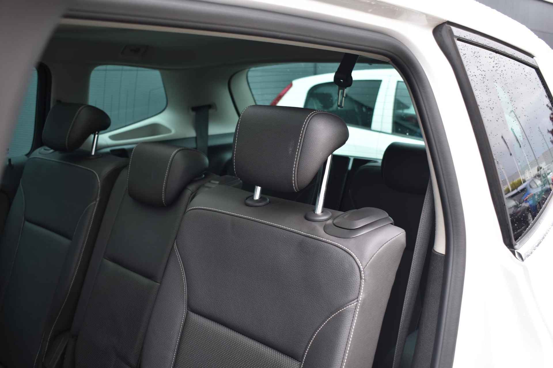 Opel Zafira 1.4 Turbo Innovation 7p. 140pk | Panorama-dak | Leder | Stoelverwarming | Navigatie | Trekhaak - 20/36