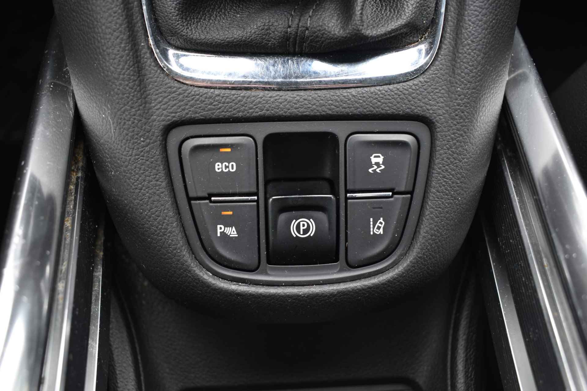 Opel Zafira 1.4 Turbo Innovation 7p. 140pk | Panorama-dak | Leder | Stoelverwarming | Navigatie | Trekhaak - 35/36