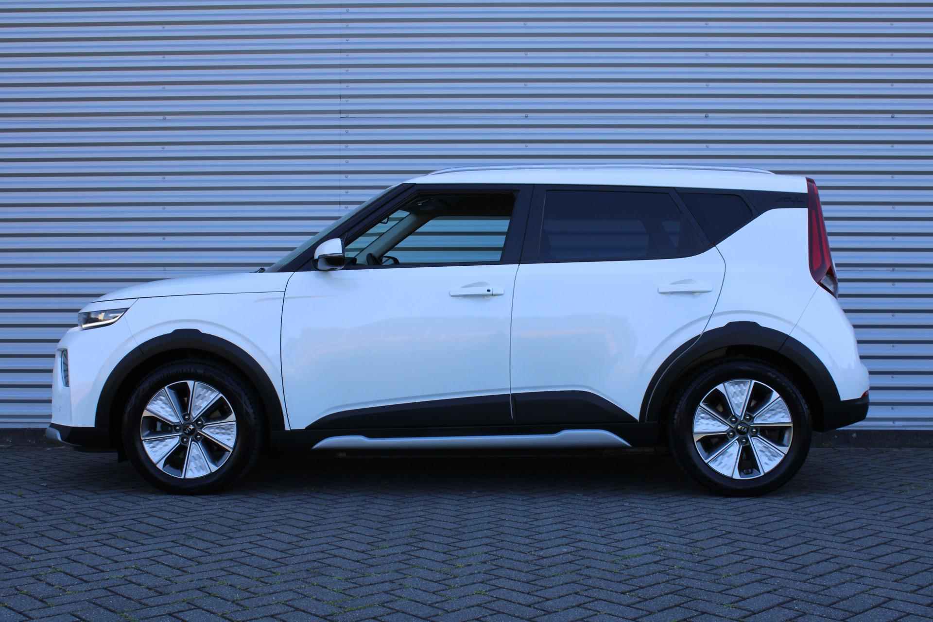 Kia e-Soul ExecutiveLine 64 kWh SUV Pack | Navi | Airco | Cruise | PDC | Camera | Heads Up Display | Leer | Dakdragers | - 8/38