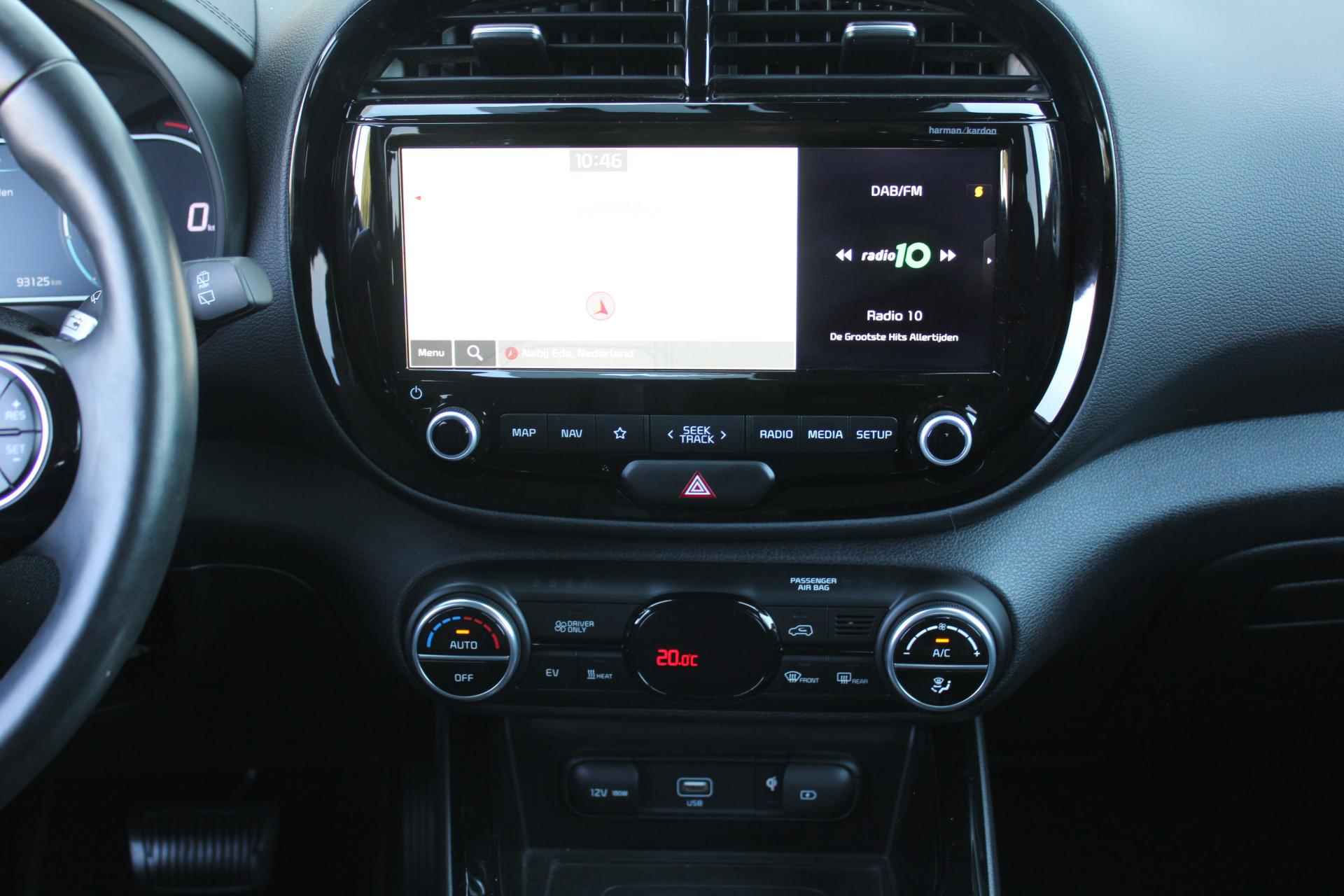 Kia e-Soul ExecutiveLine 64 kWh SUV Pack | Navi | Airco | Cruise | PDC | Camera | Heads Up Display | Leer | Dakdragers | - 18/38