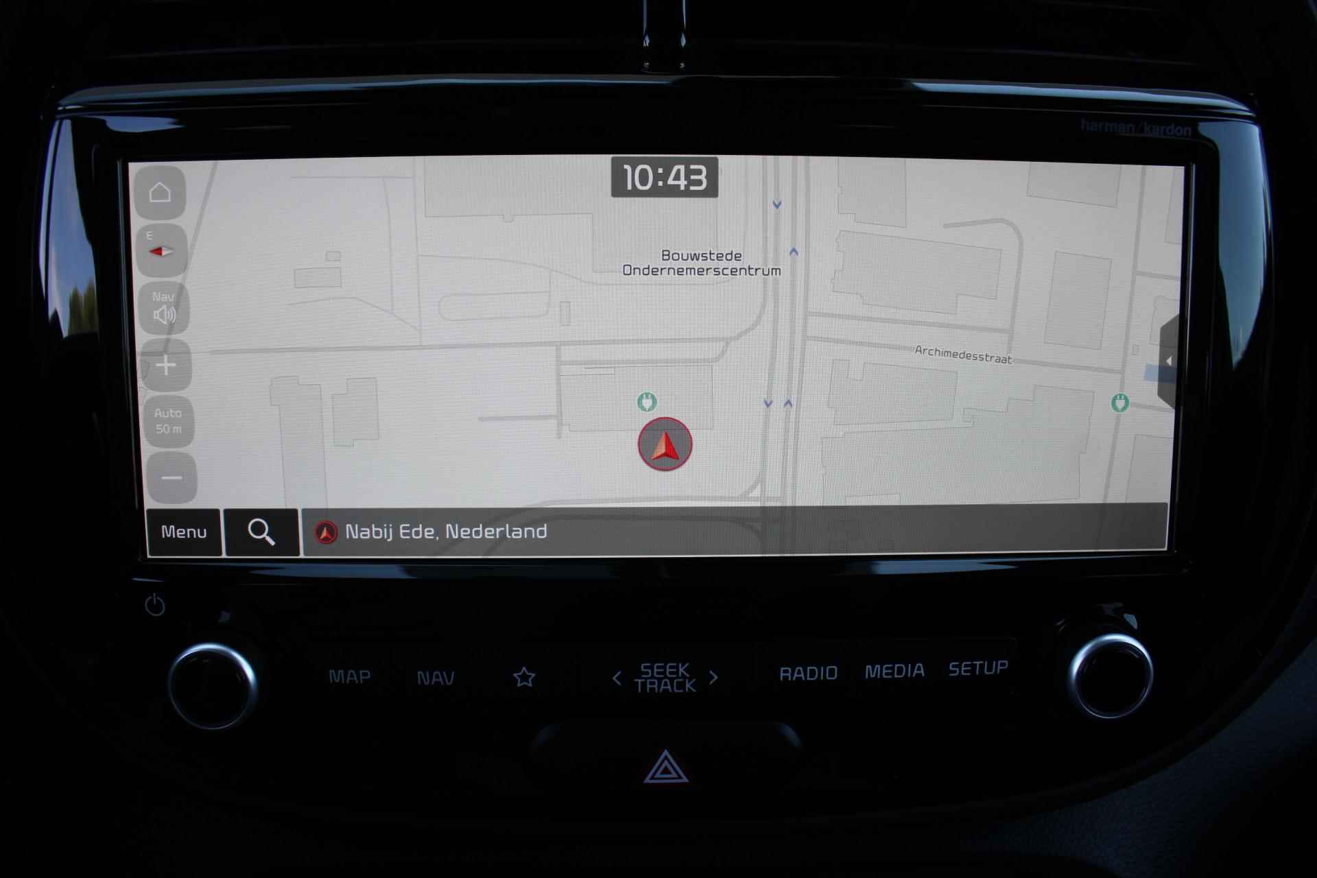 Kia e-Soul ExecutiveLine 64 kWh SUV Pack | Navi | Airco | Cruise | PDC | Camera | Heads Up Display | Leer | Dakdragers | - 19/38